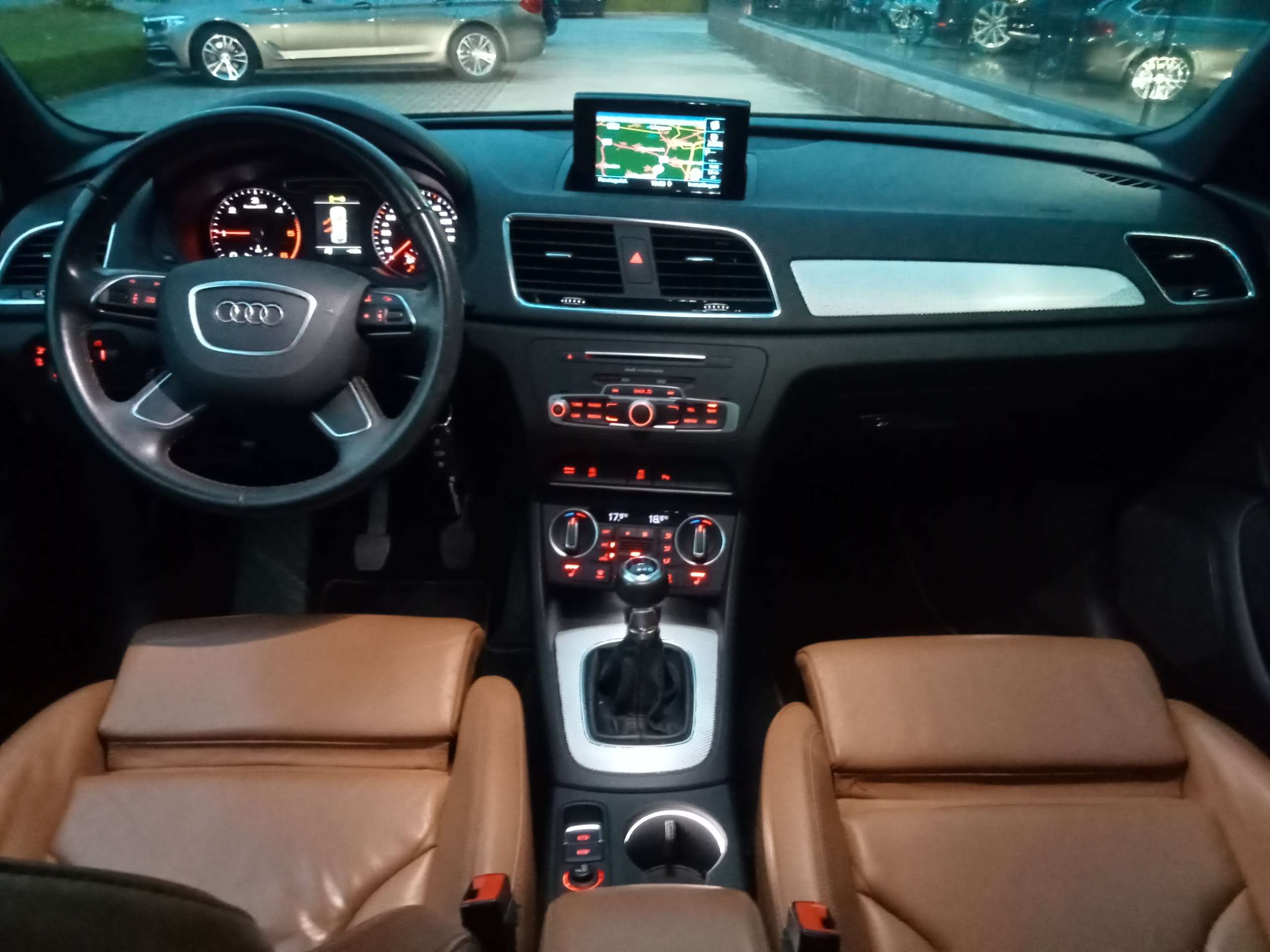 Audi - Q3