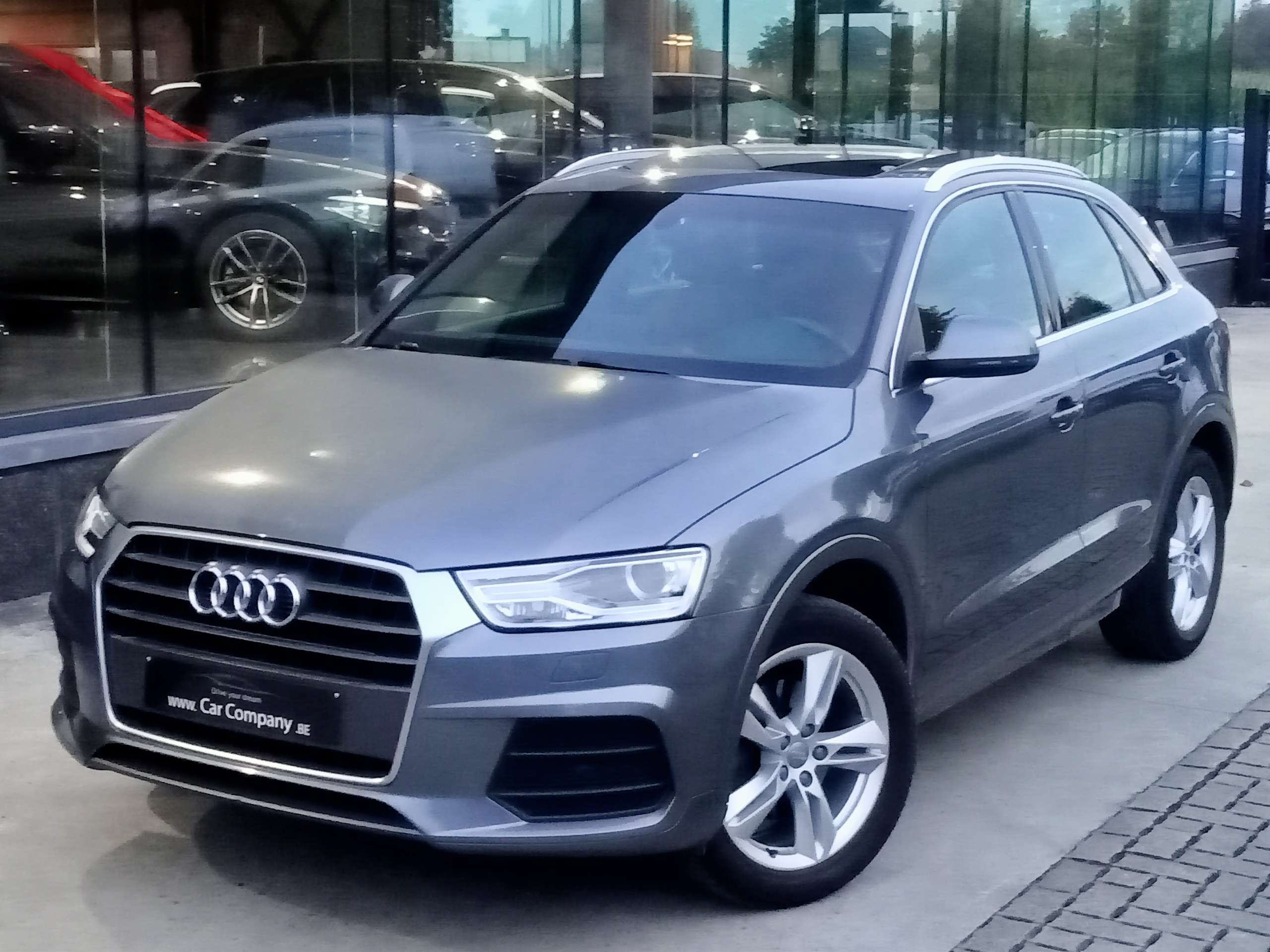 Audi - Q3