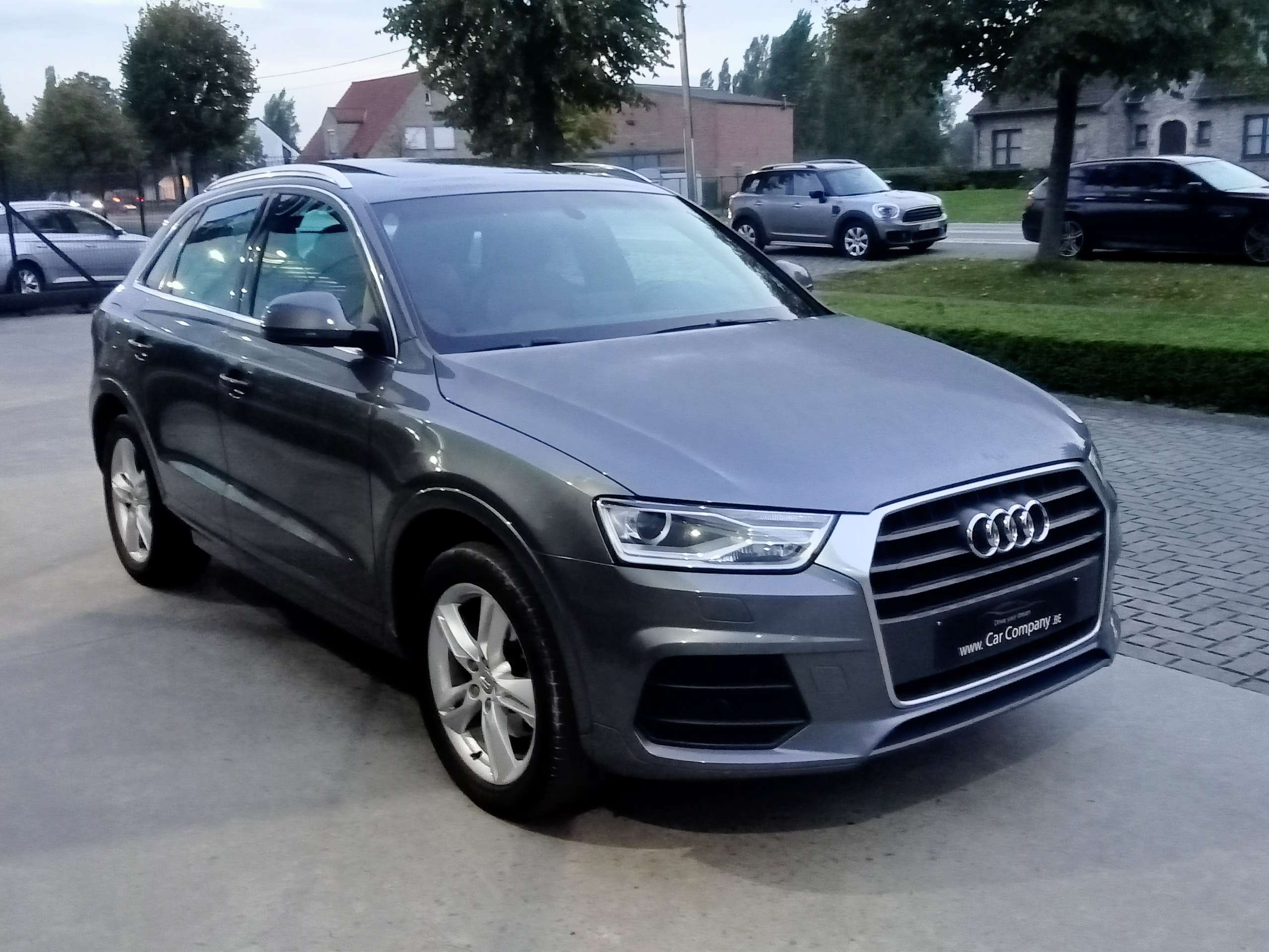 Audi - Q3