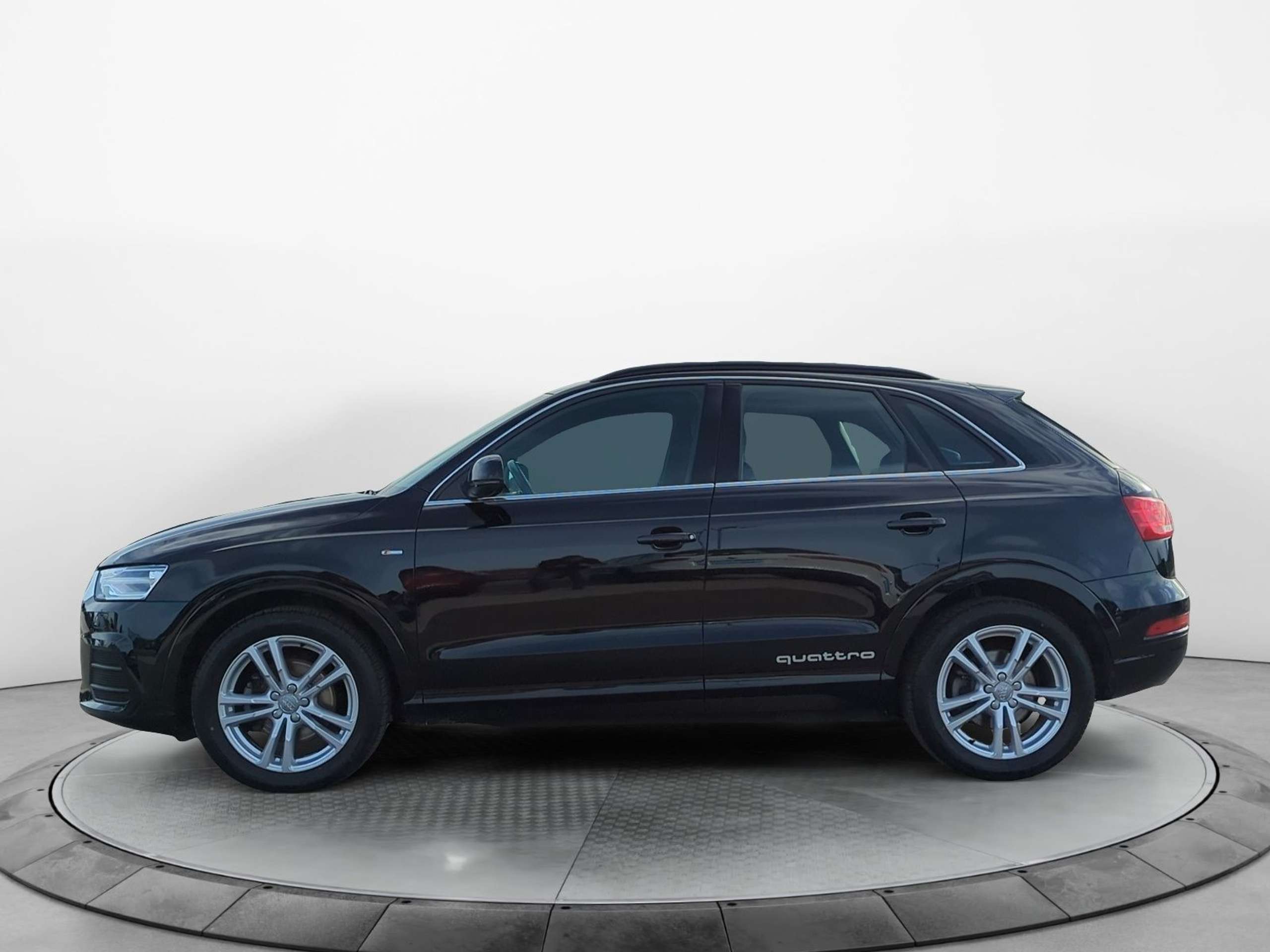 Audi - Q3