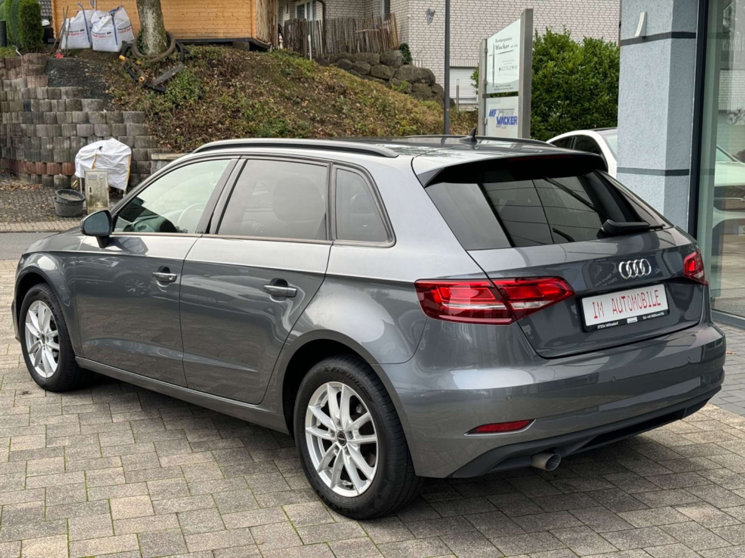 Audi - A3