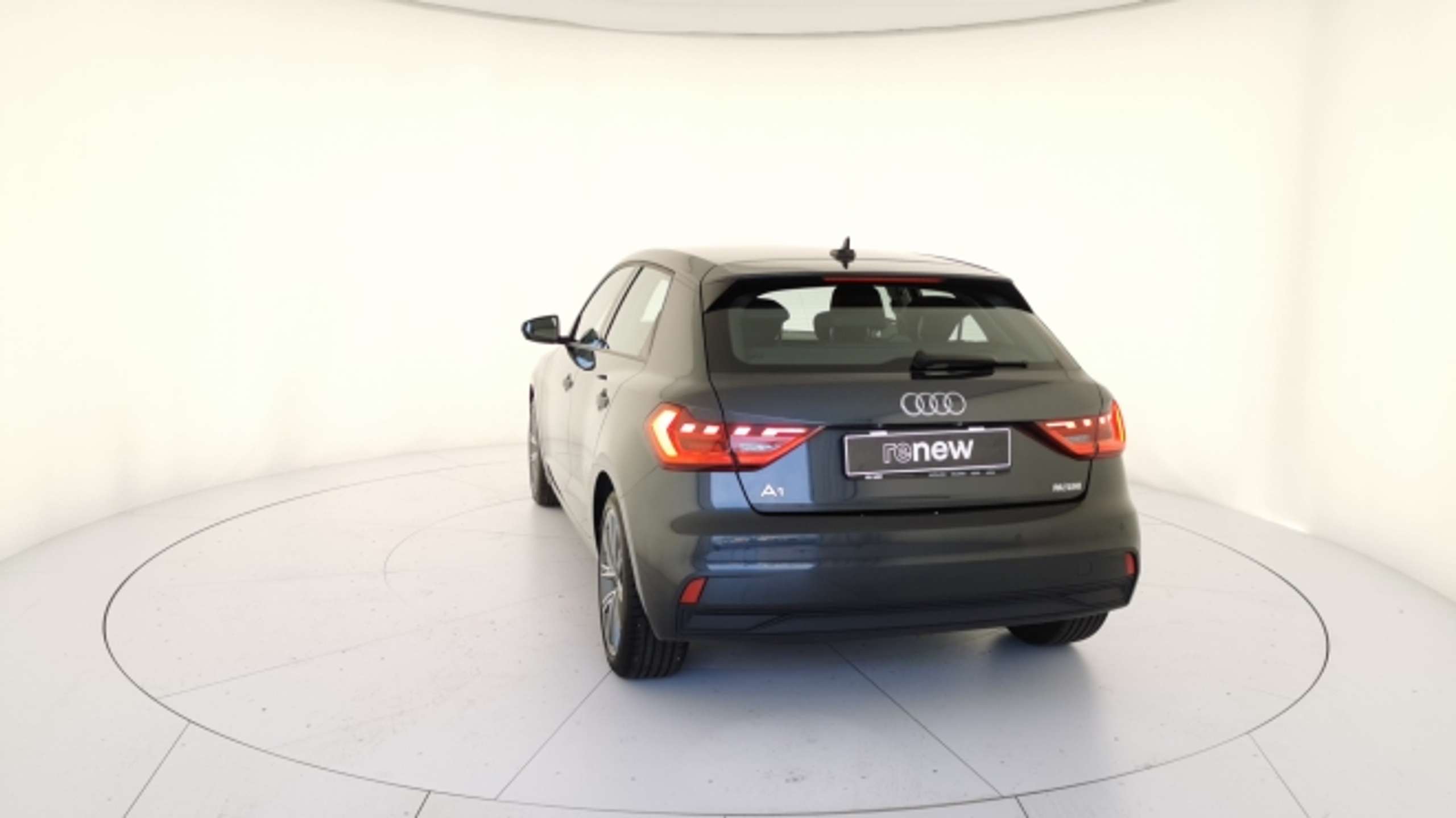 Audi - A1