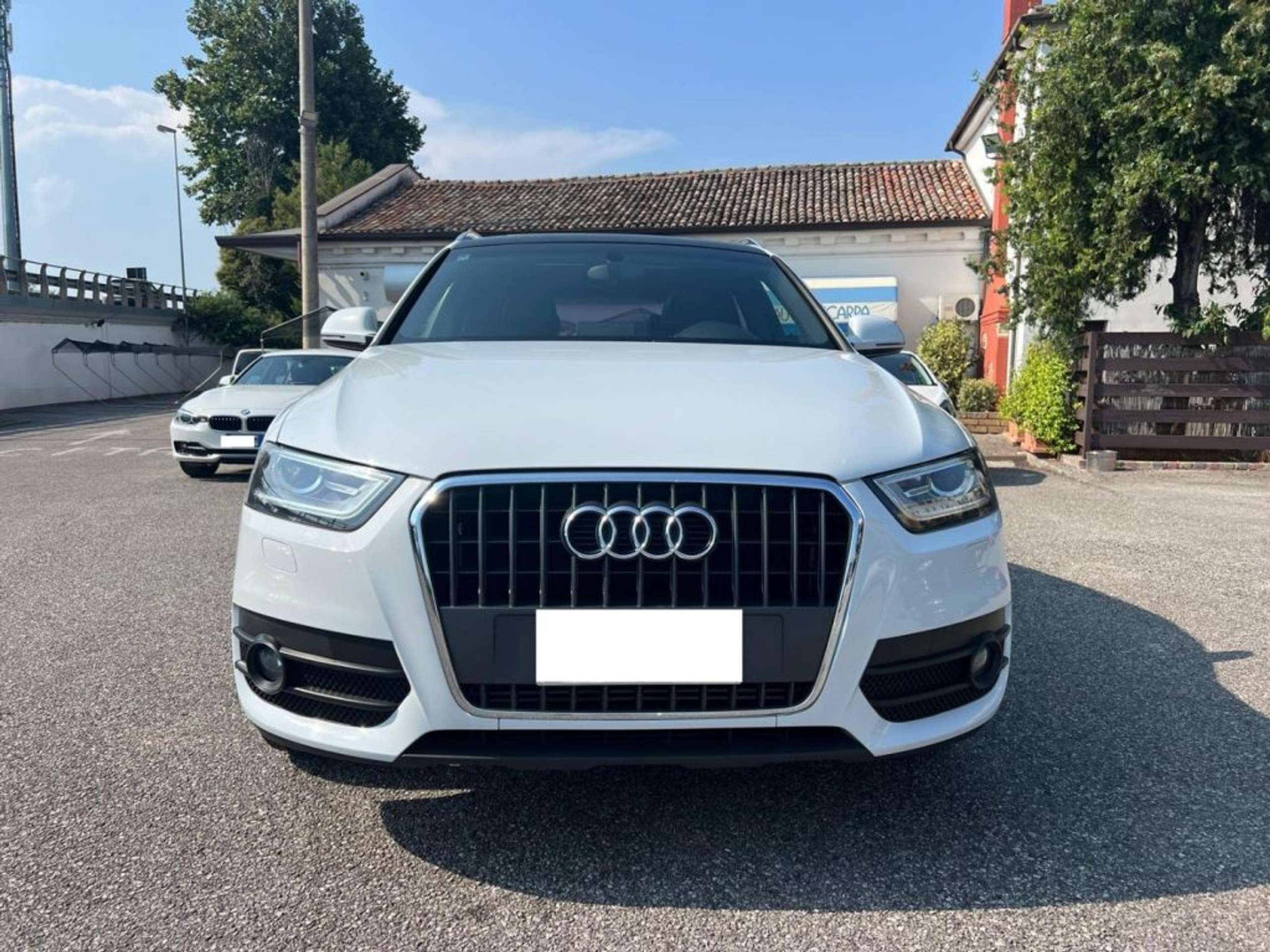 Audi - Q3