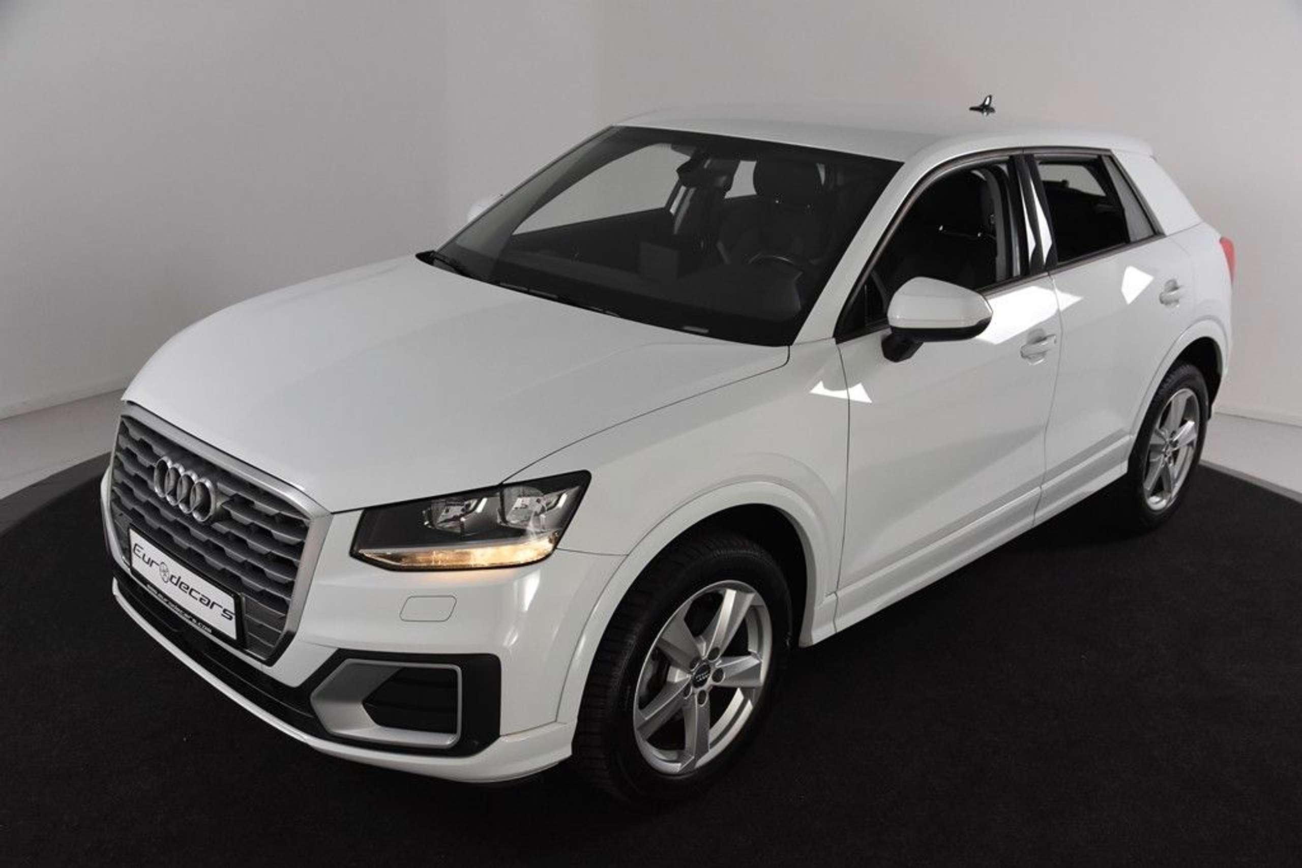 Audi - Q2