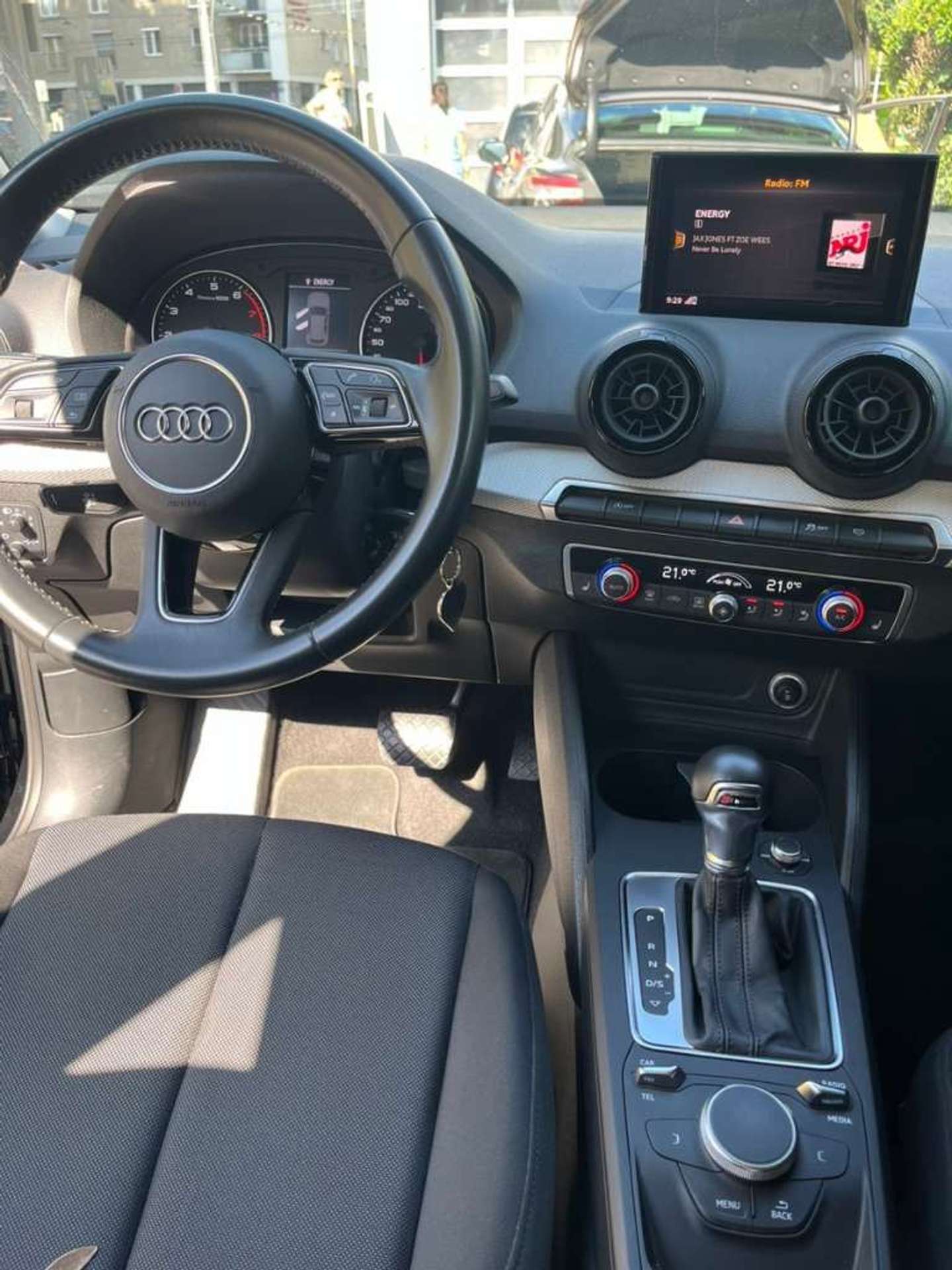 Audi - Q2