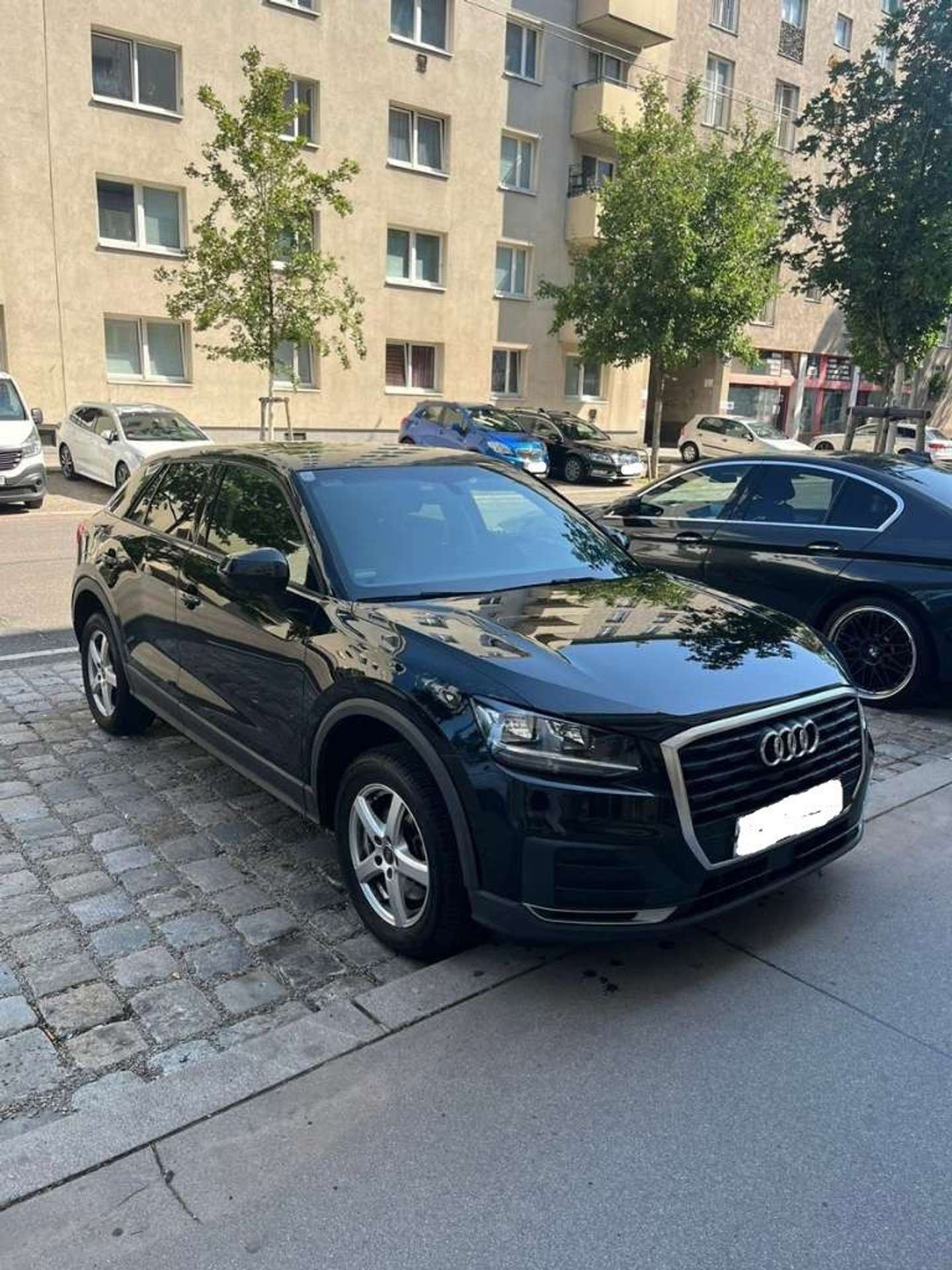 Audi - Q2