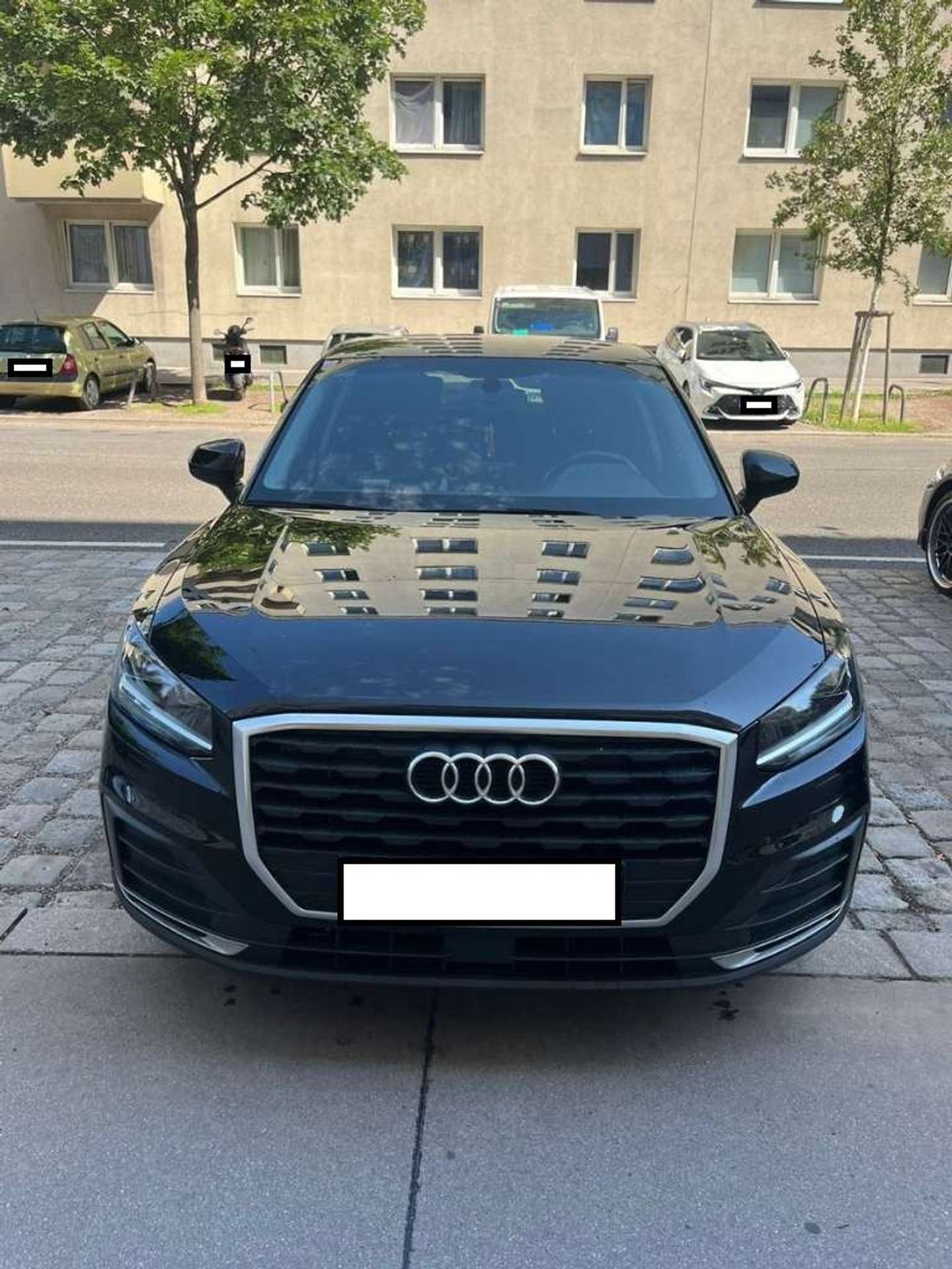 Audi - Q2