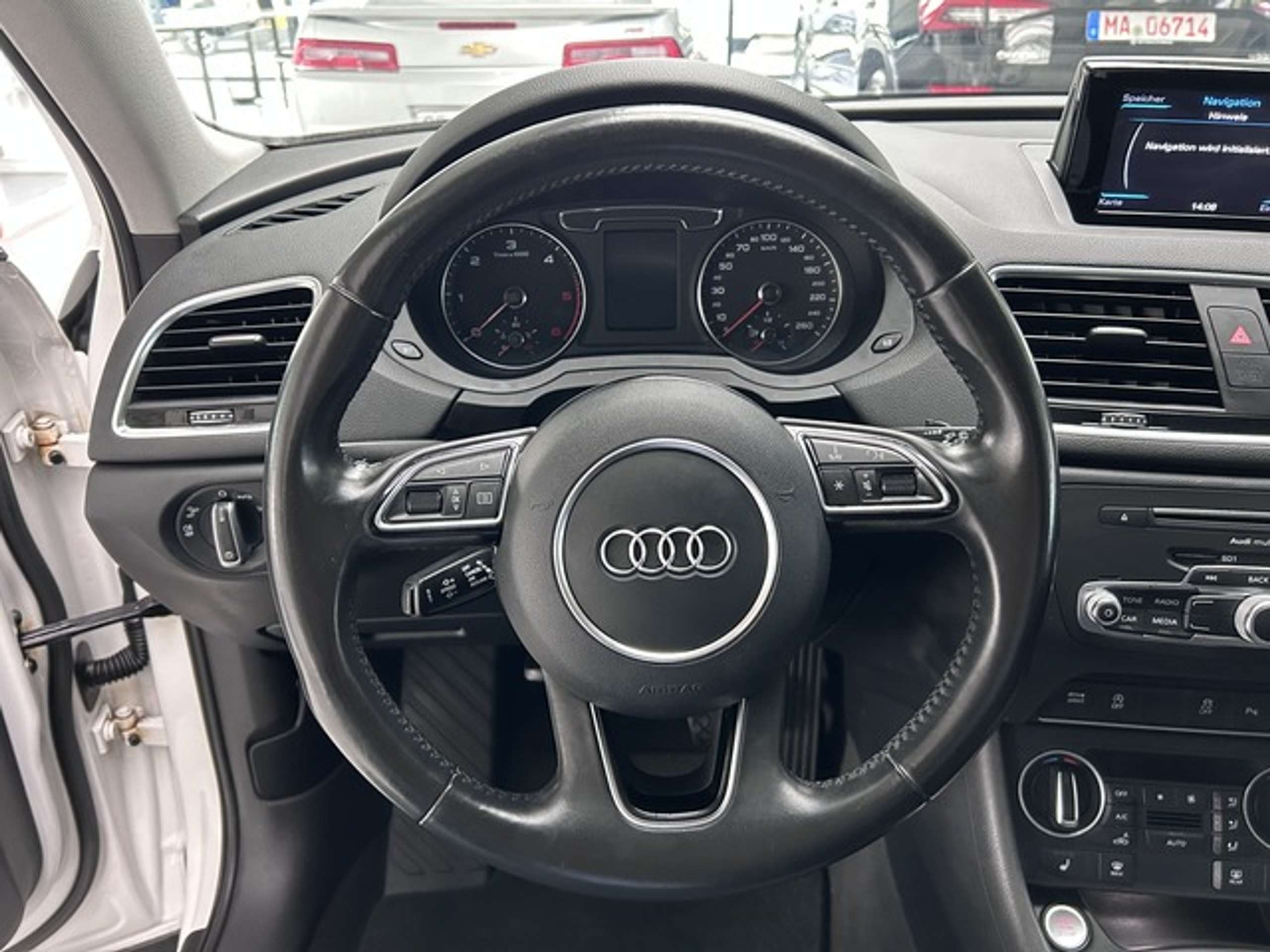 Audi - Q3