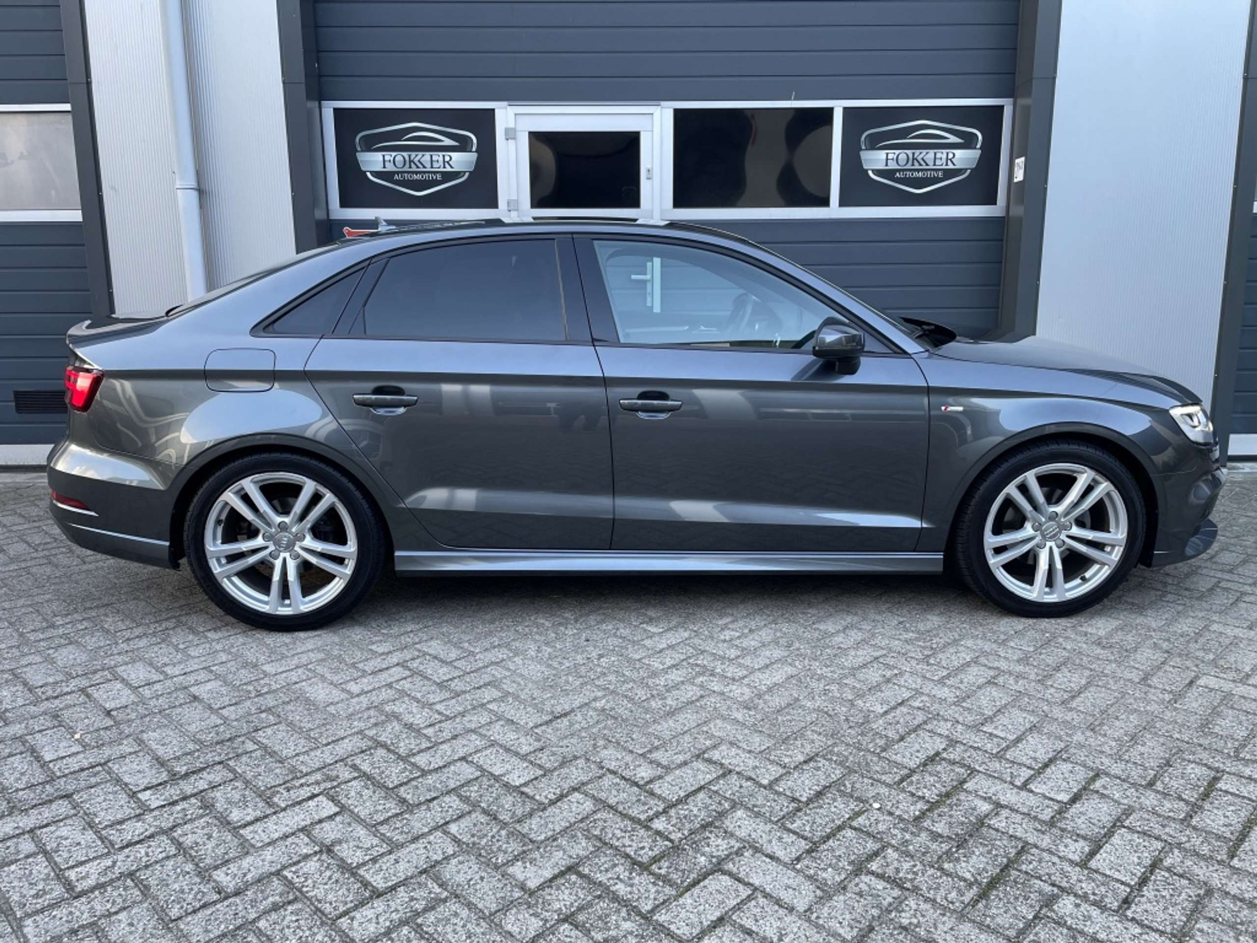 Audi - A3