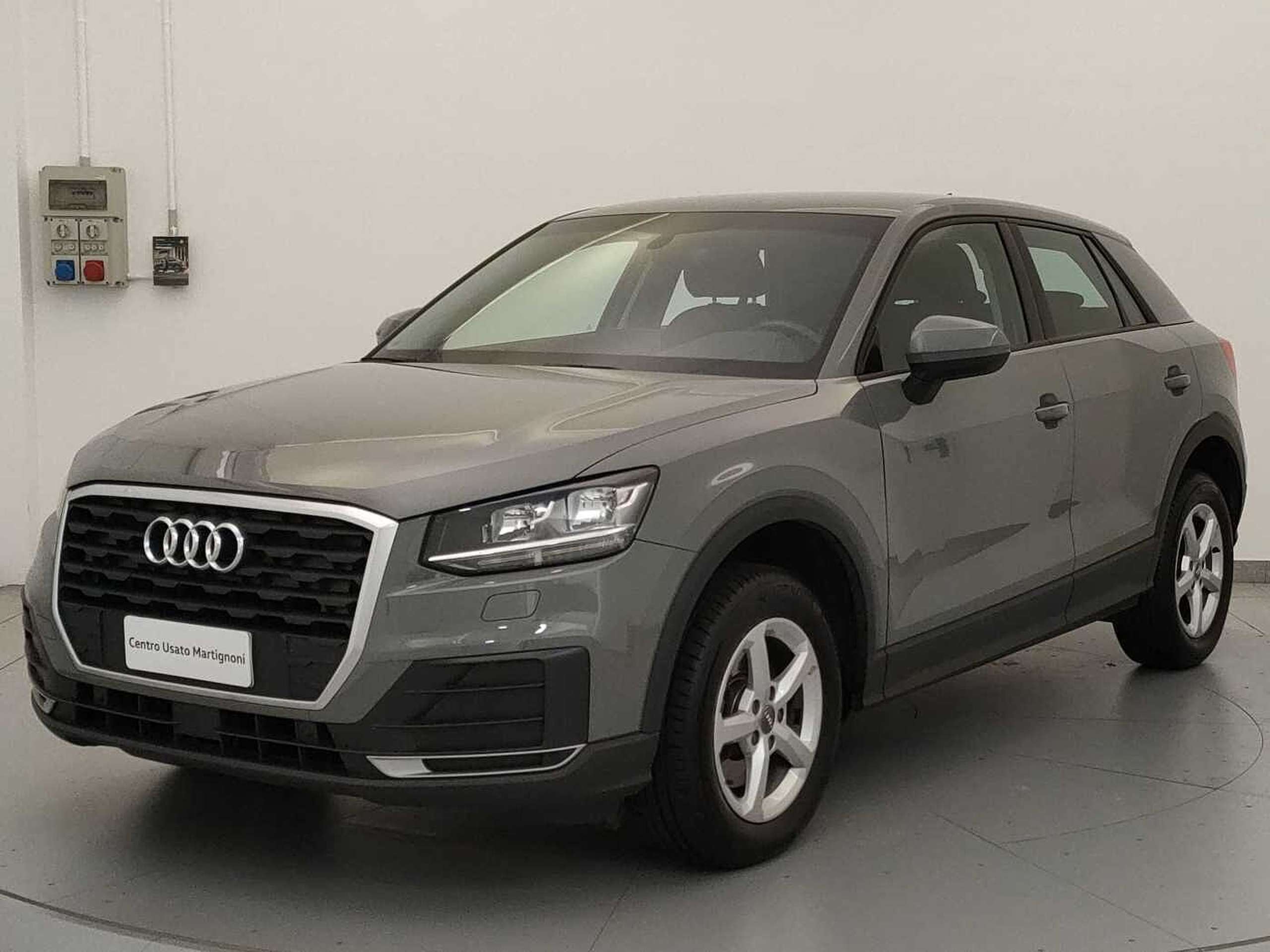 Audi - Q2