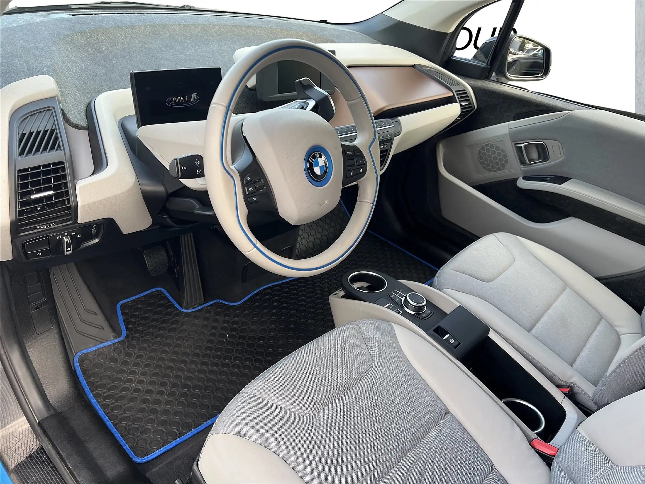 BMW - i3