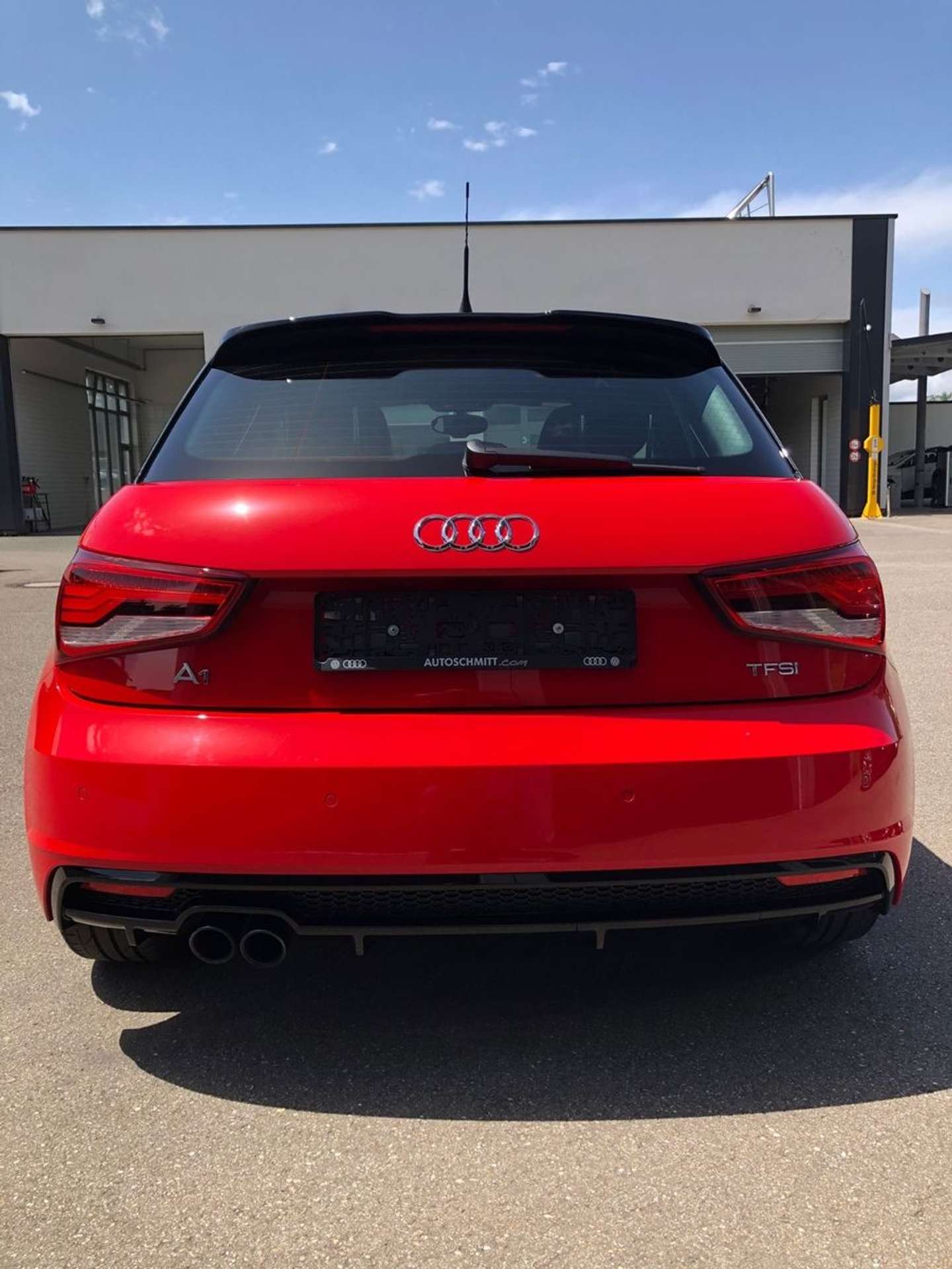 Audi - A1