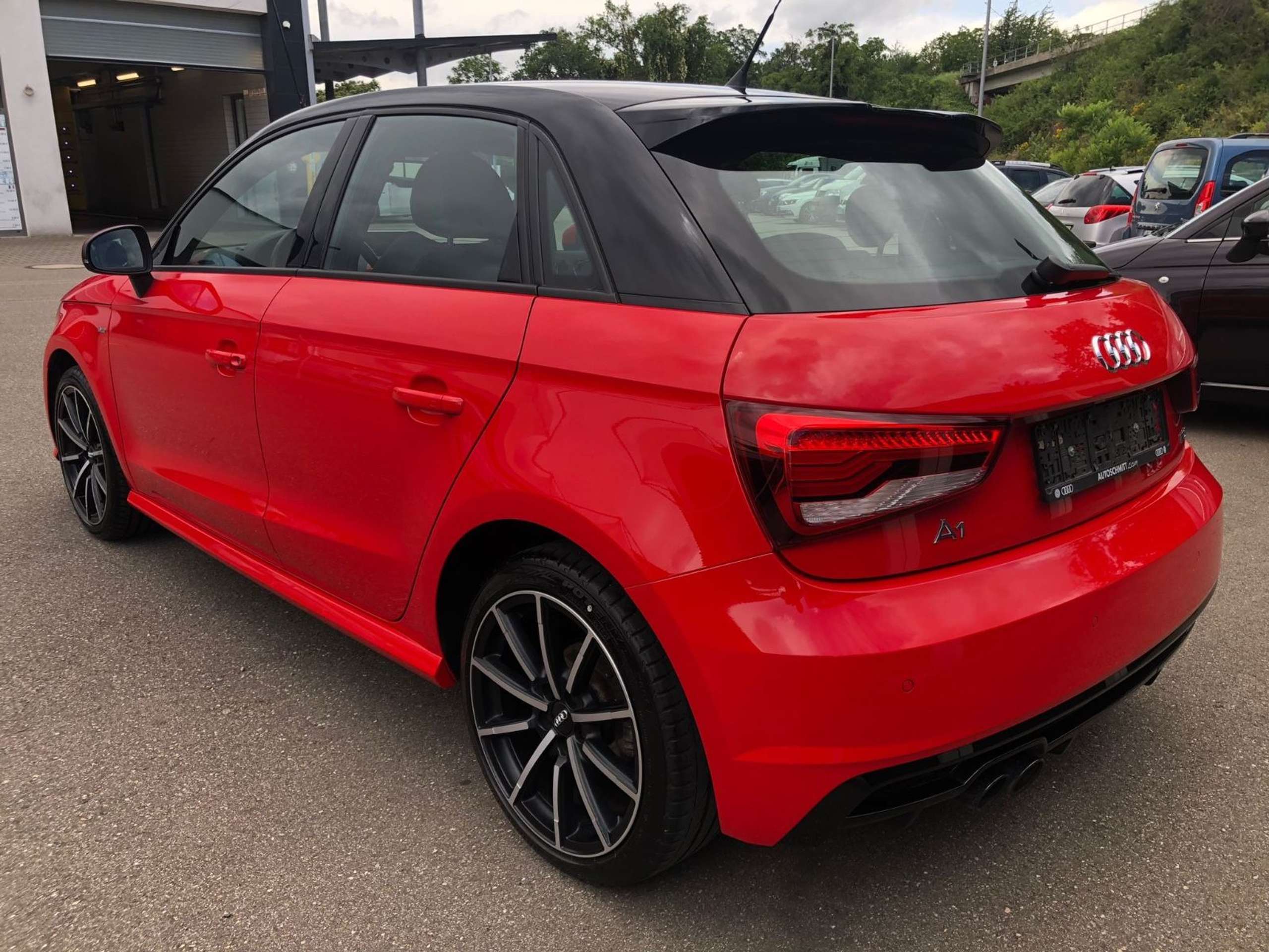 Audi - A1