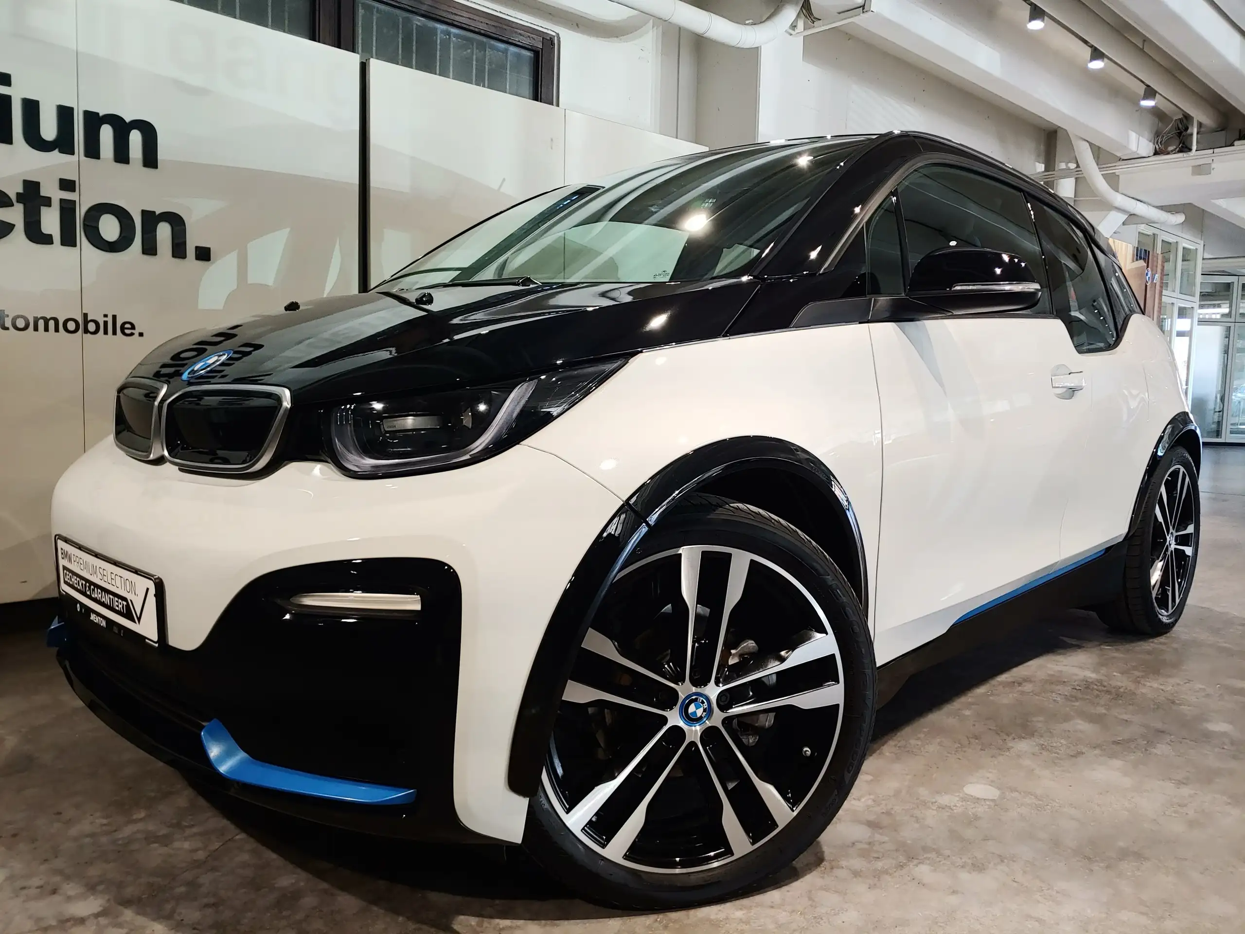 BMW - i3