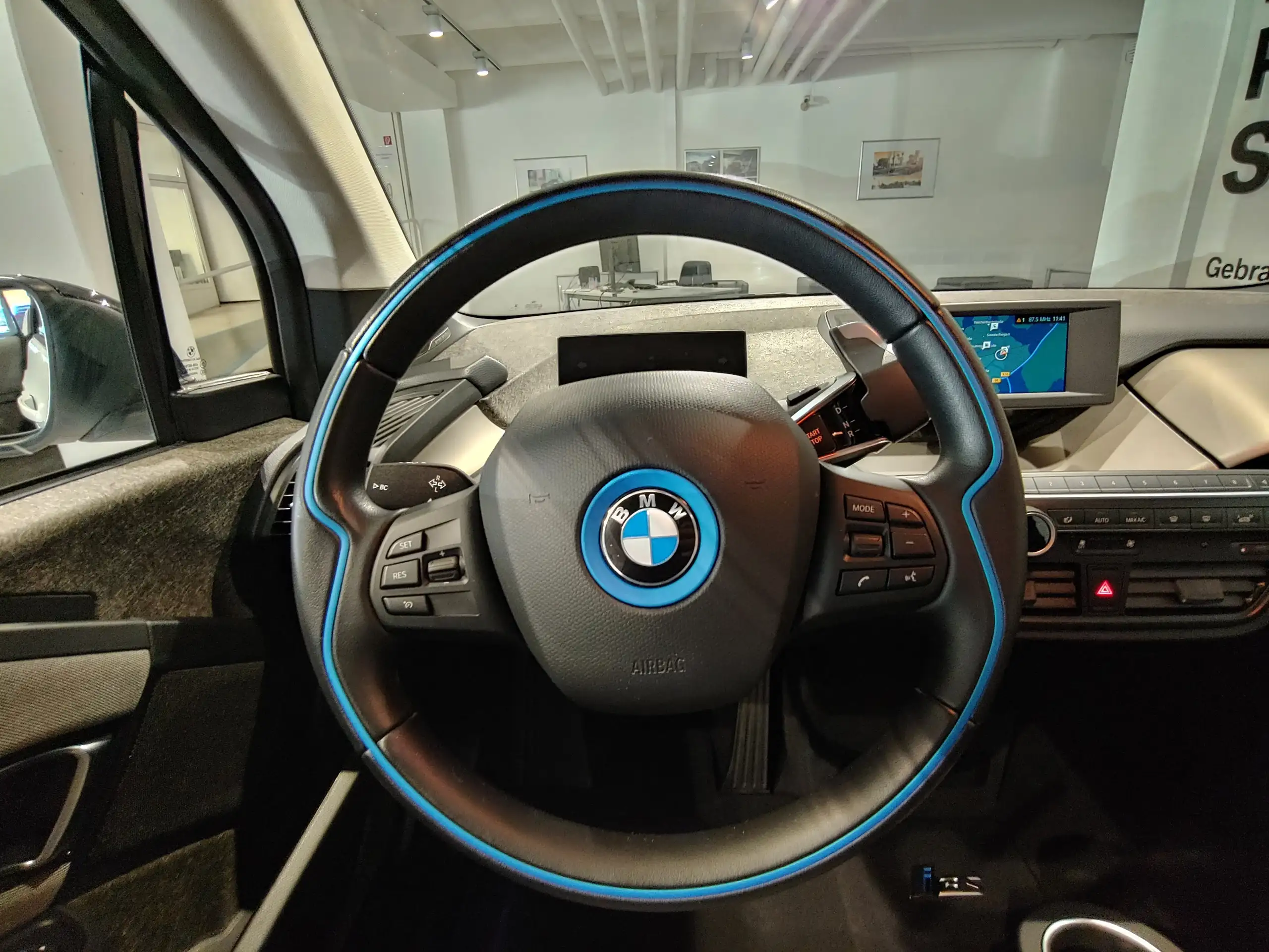 BMW - i3