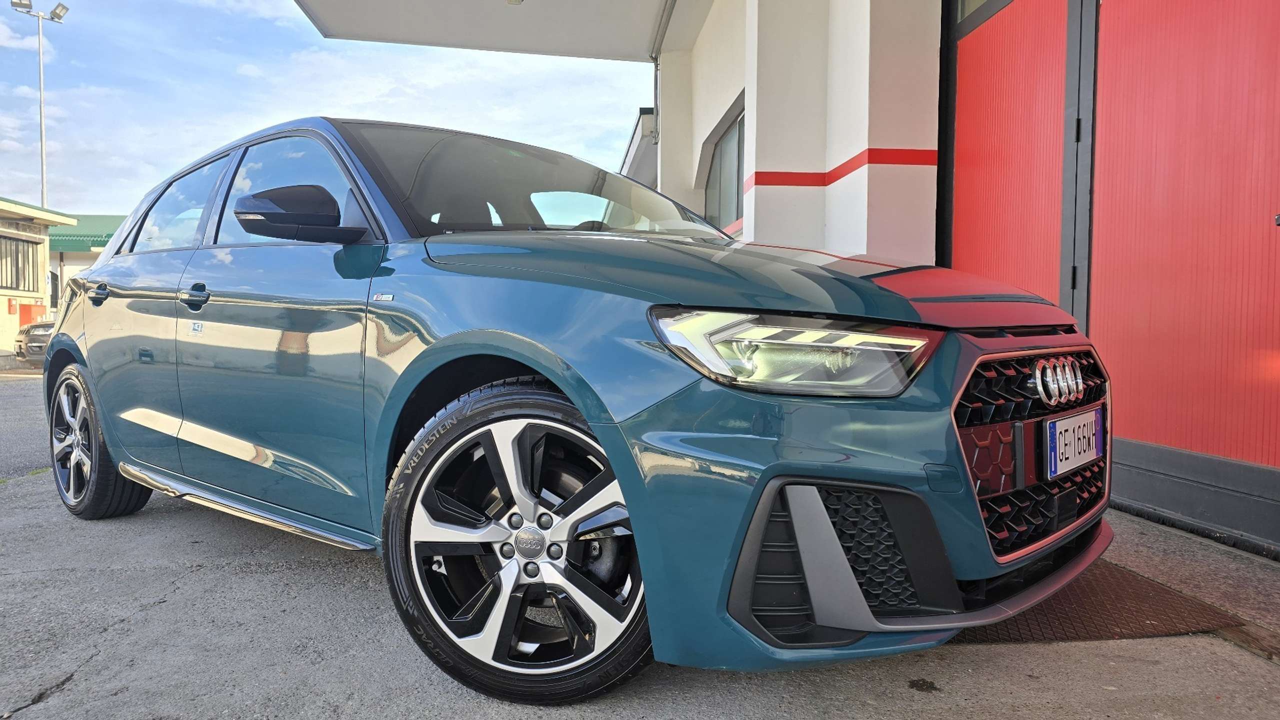 Audi - A1