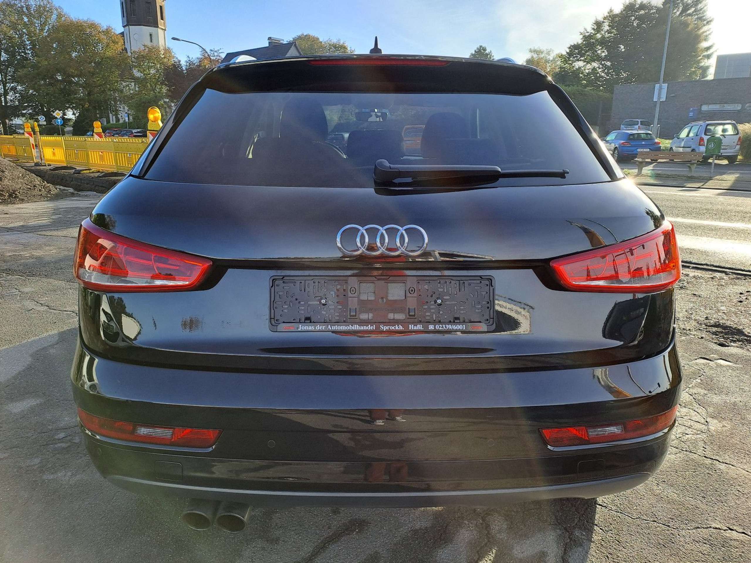 Audi - Q3