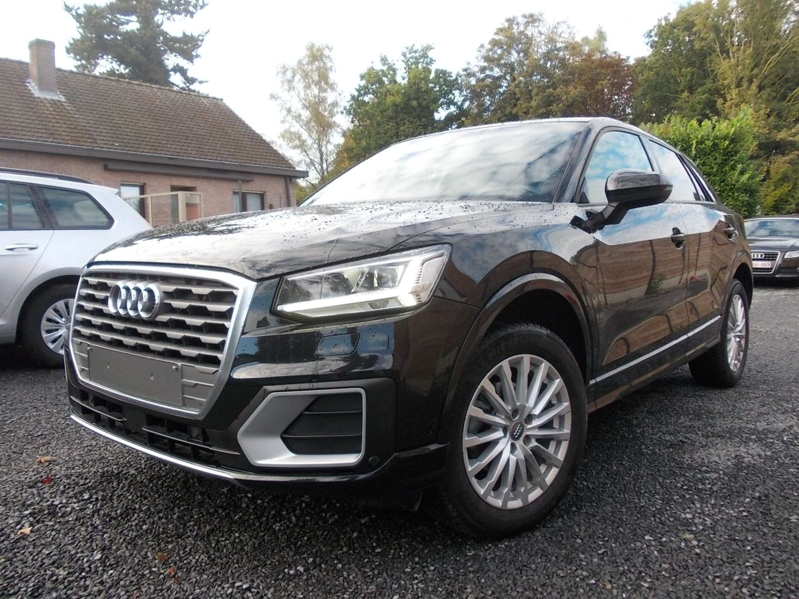 Audi - Q2