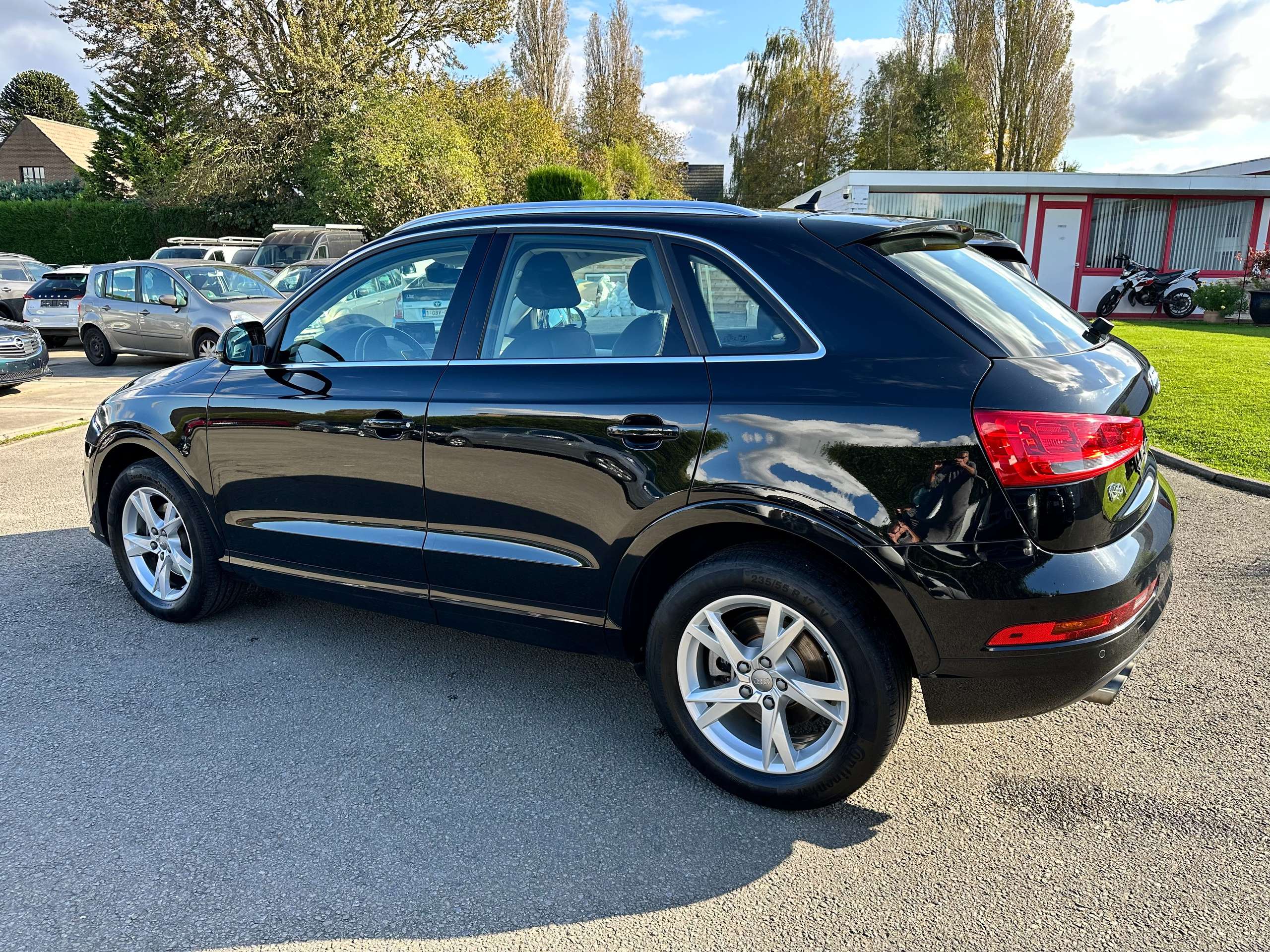 Audi - Q3