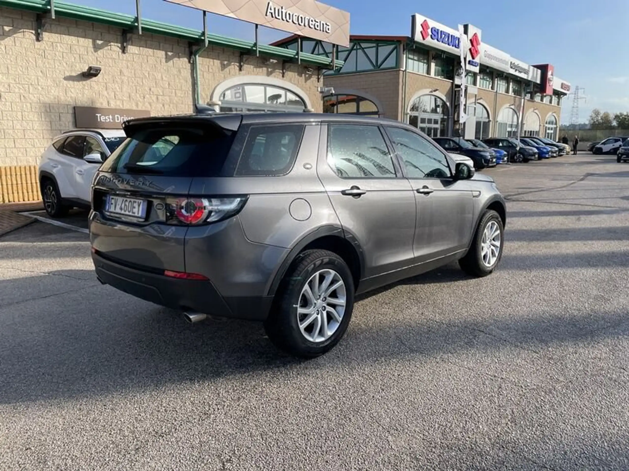 Land Rover - Discovery Sport