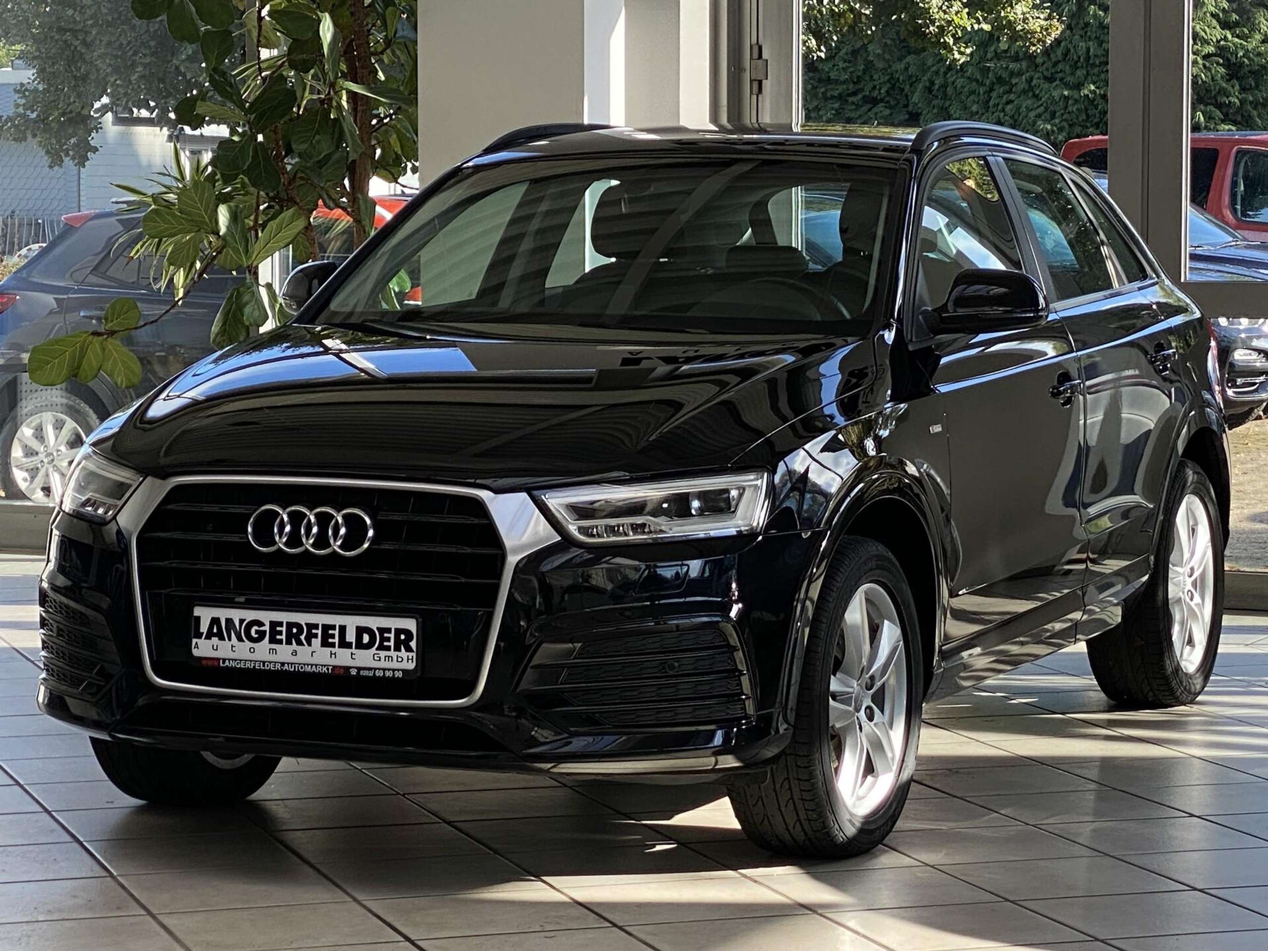 Audi - Q3