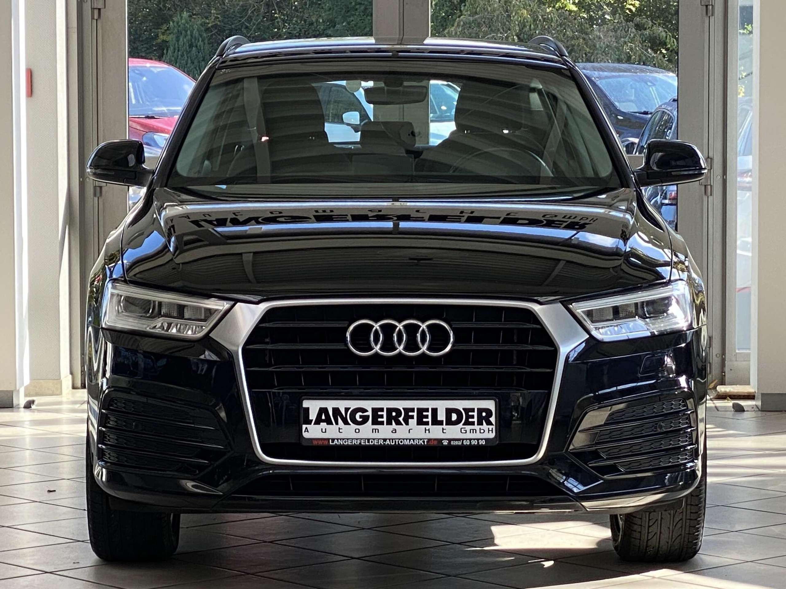 Audi - Q3