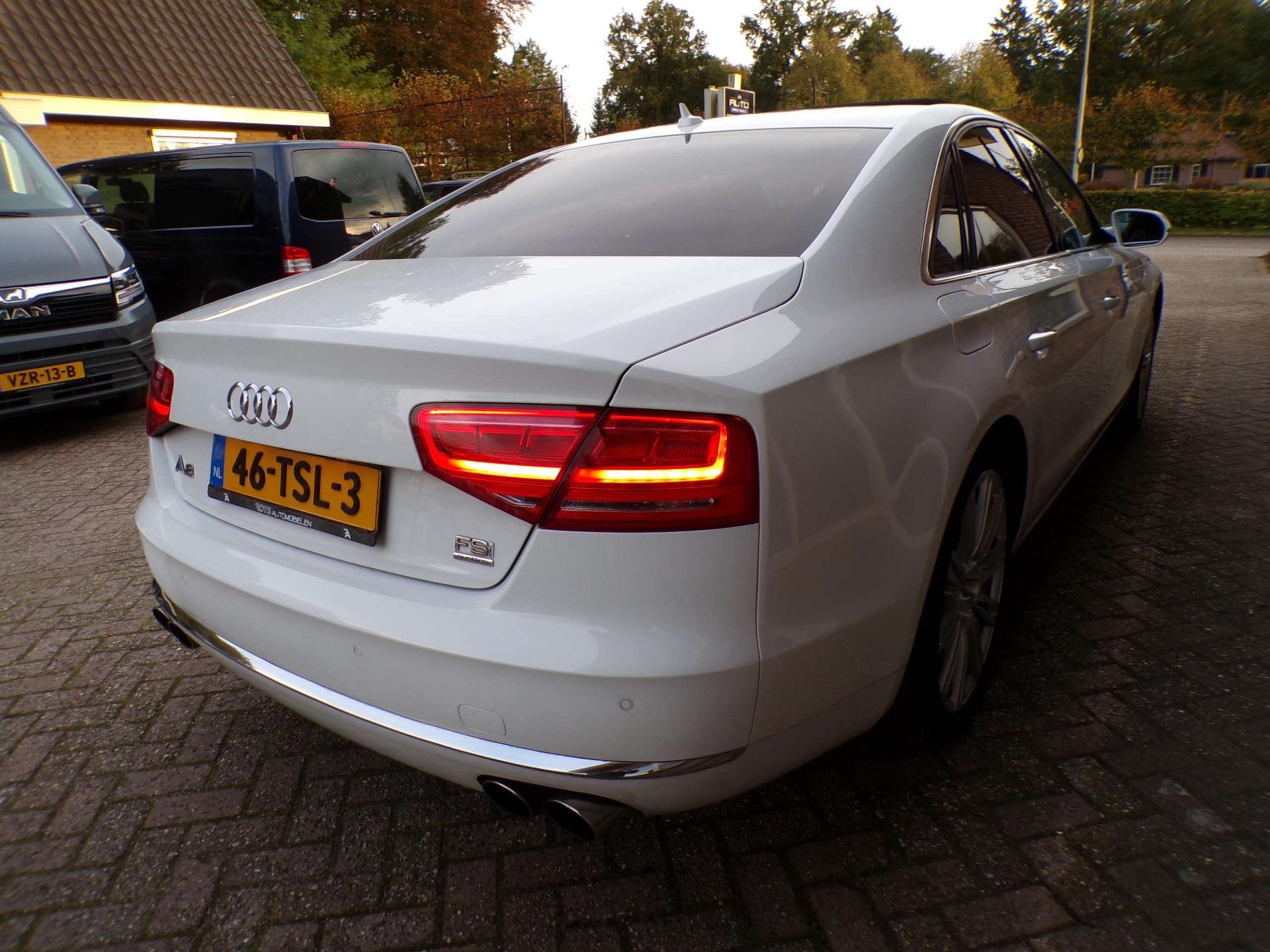 Audi - A8