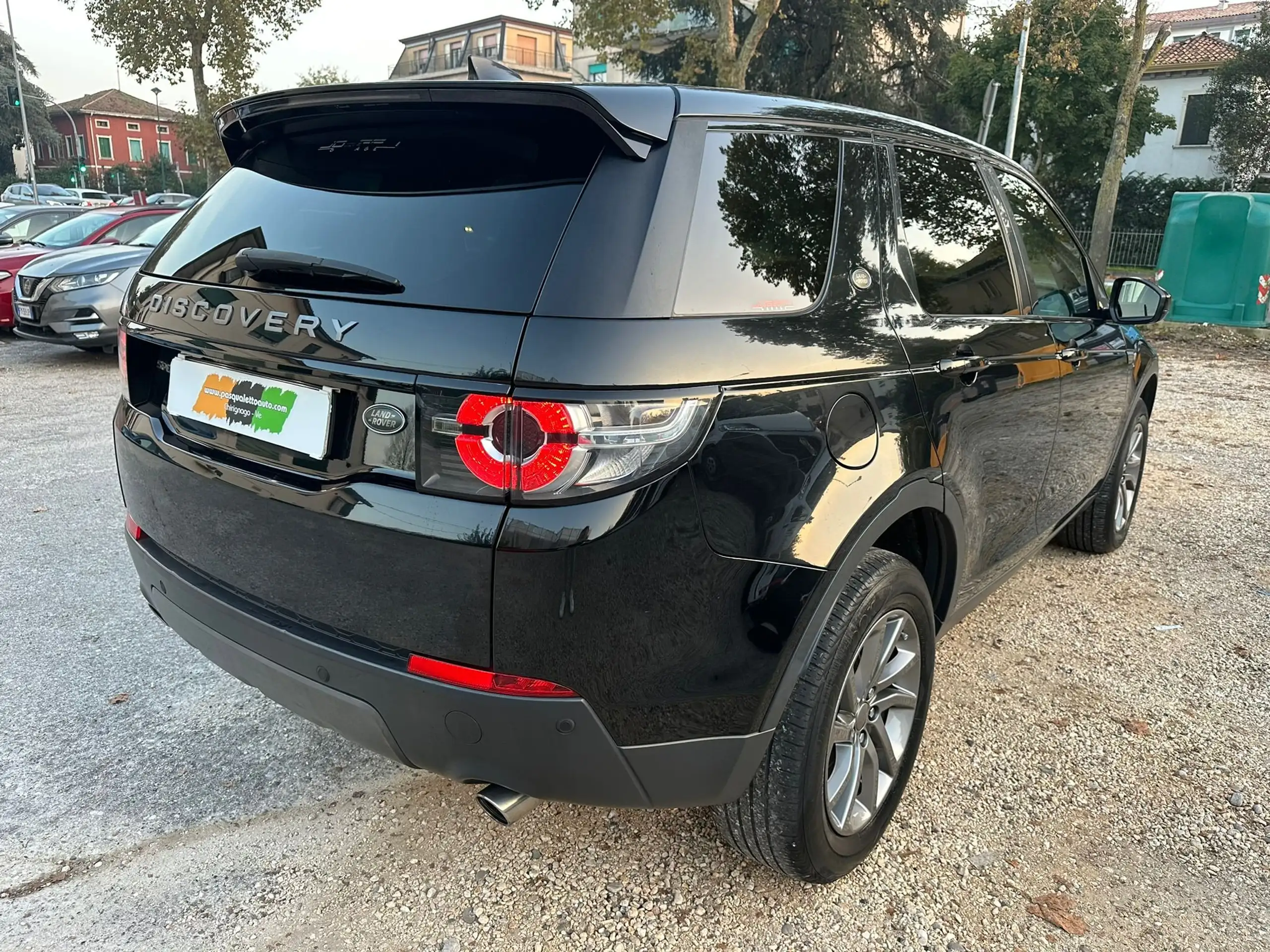 Land Rover - Discovery Sport