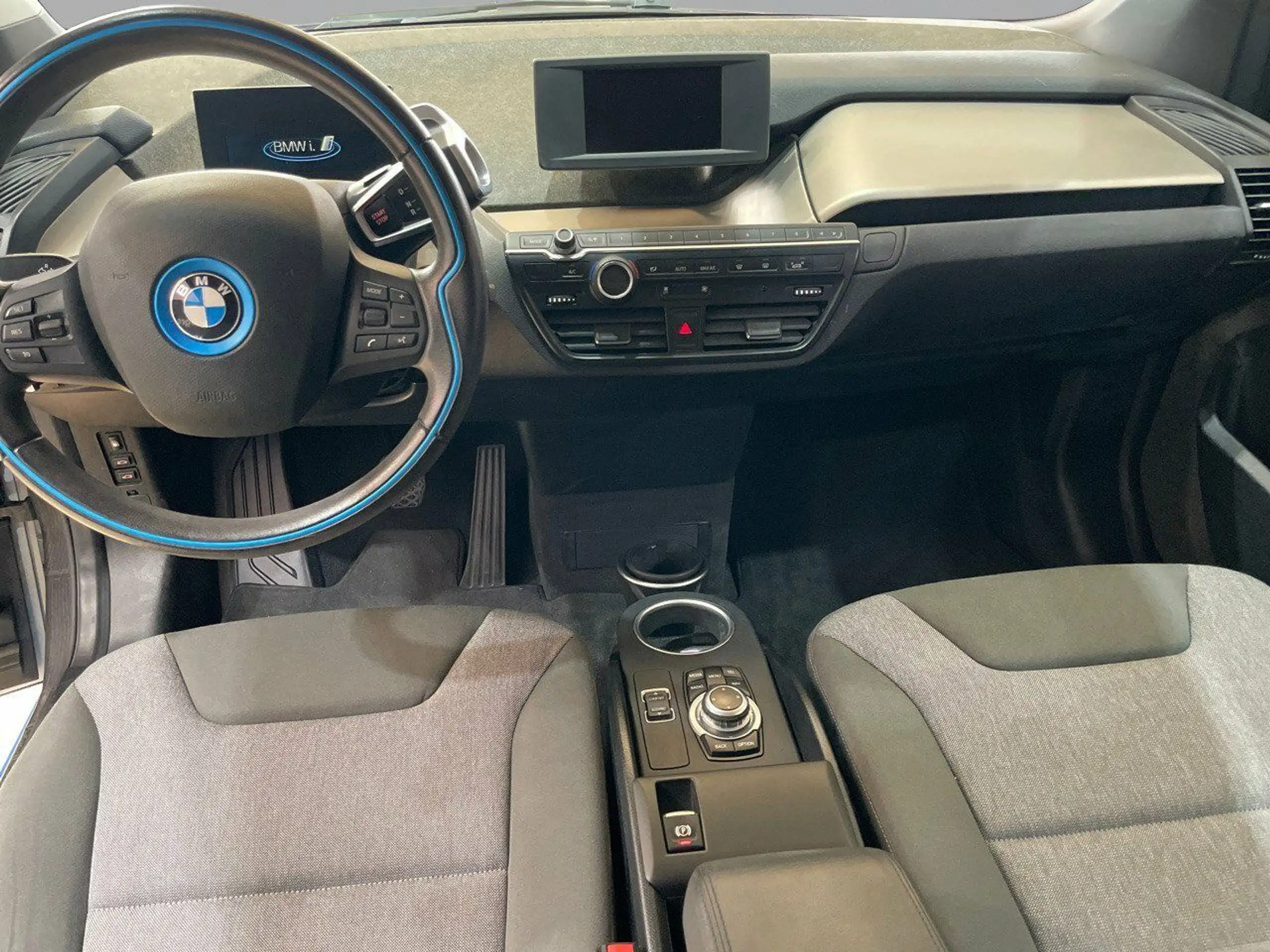 BMW - i3