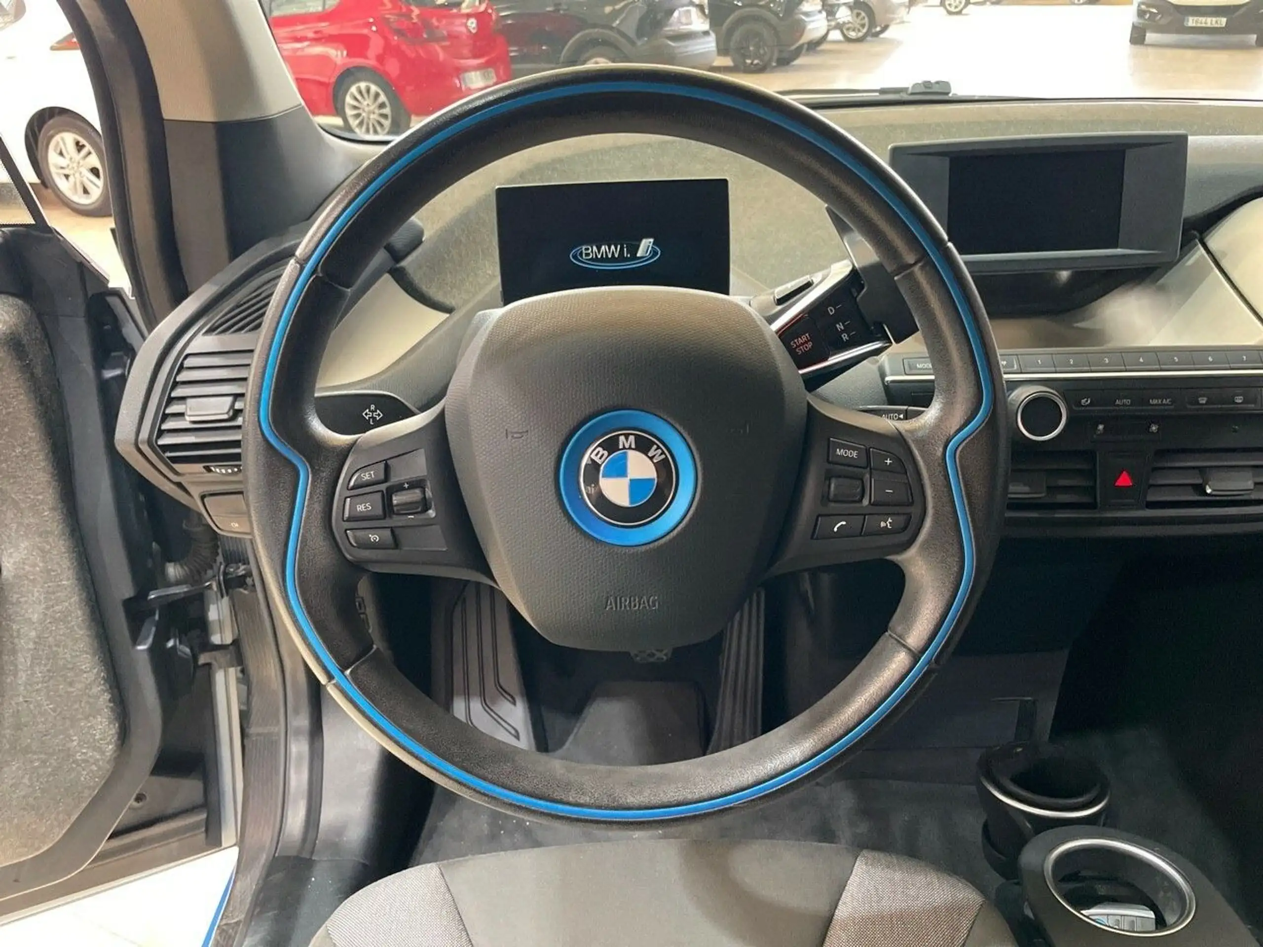 BMW - i3