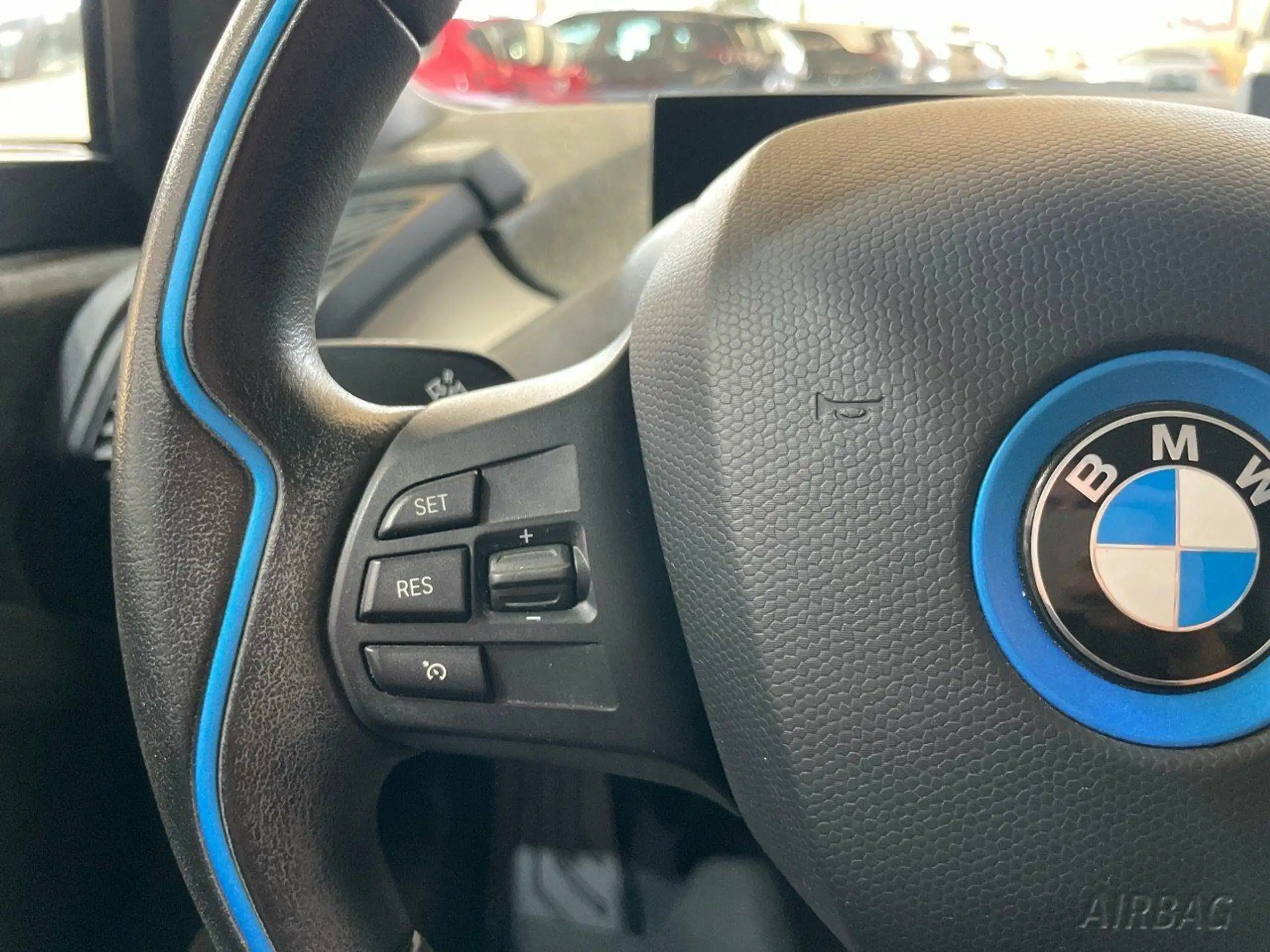 BMW - i3