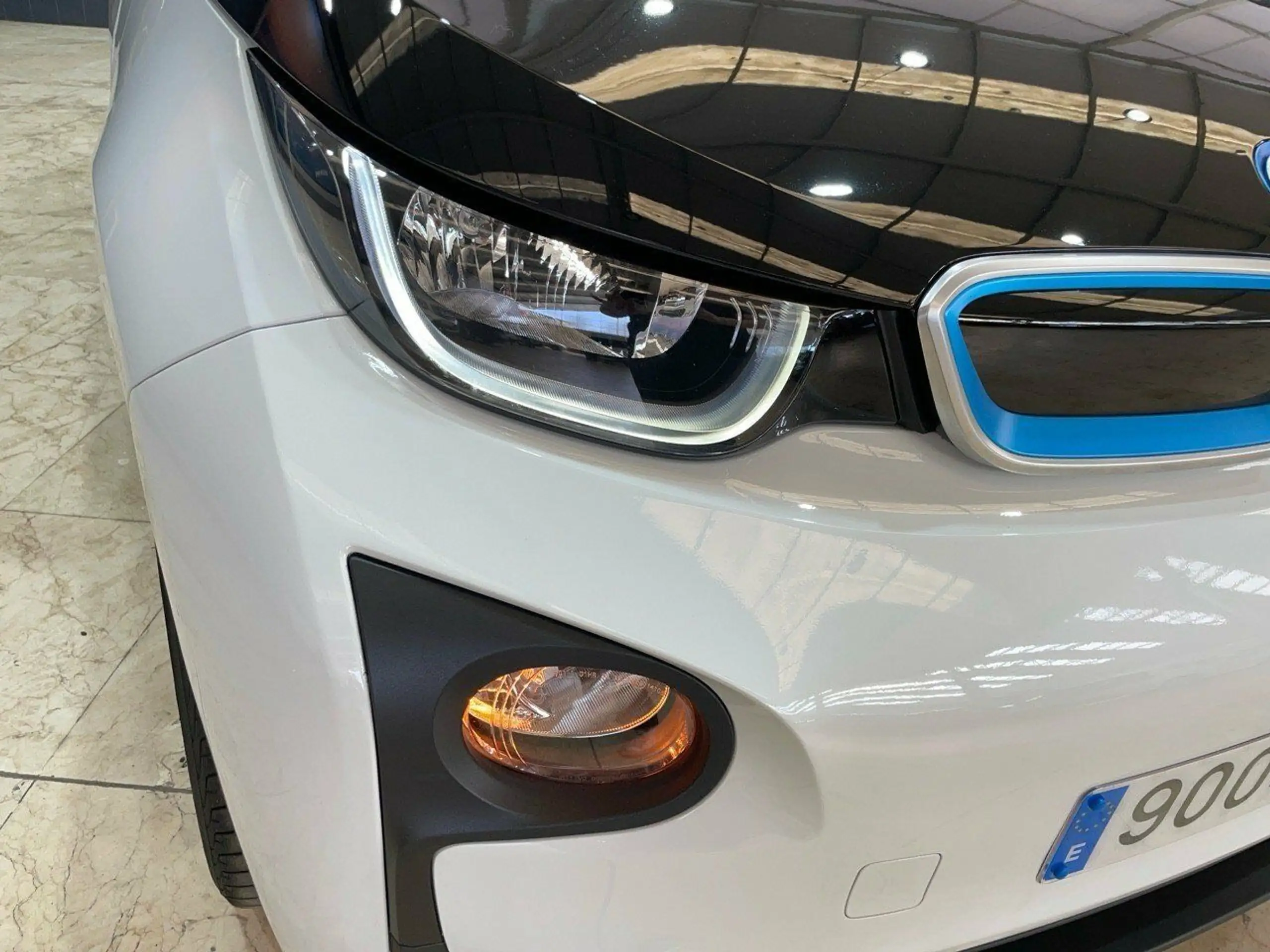 BMW - i3