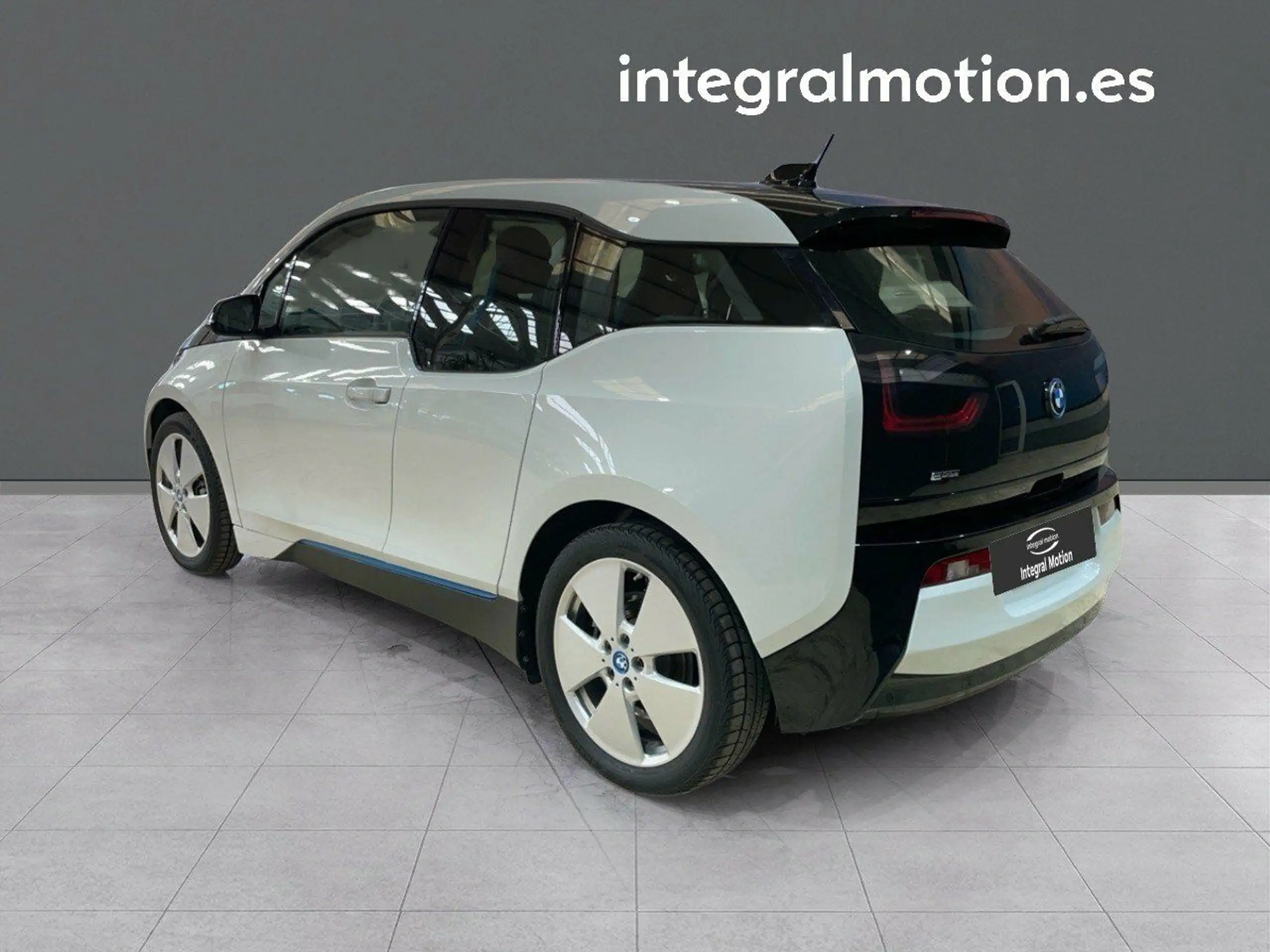 BMW - i3