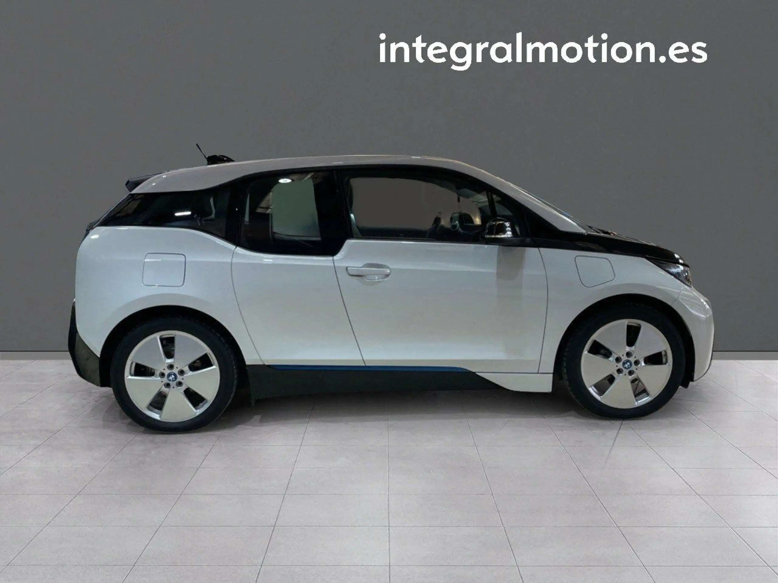 BMW - i3