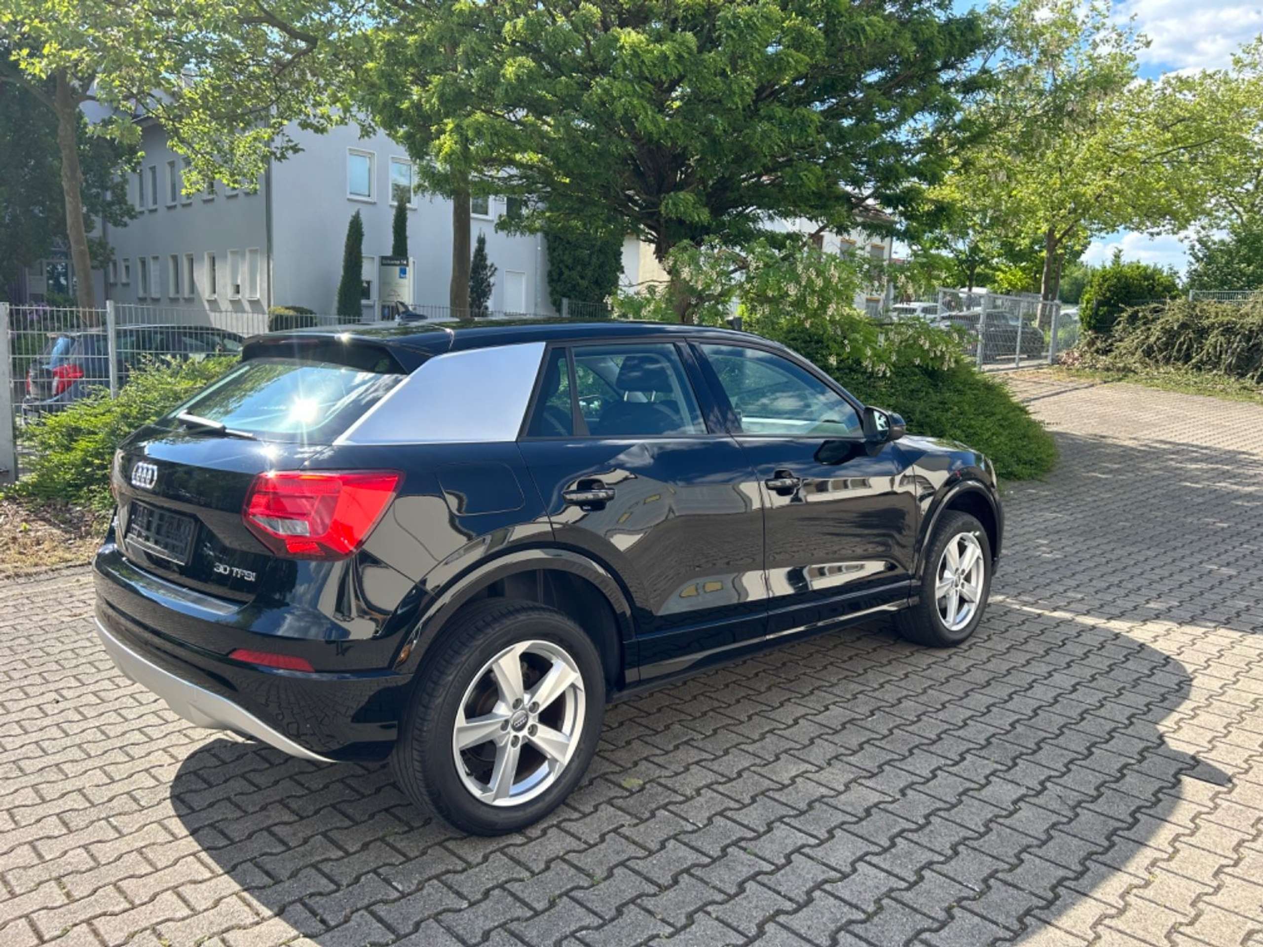 Audi - Q2