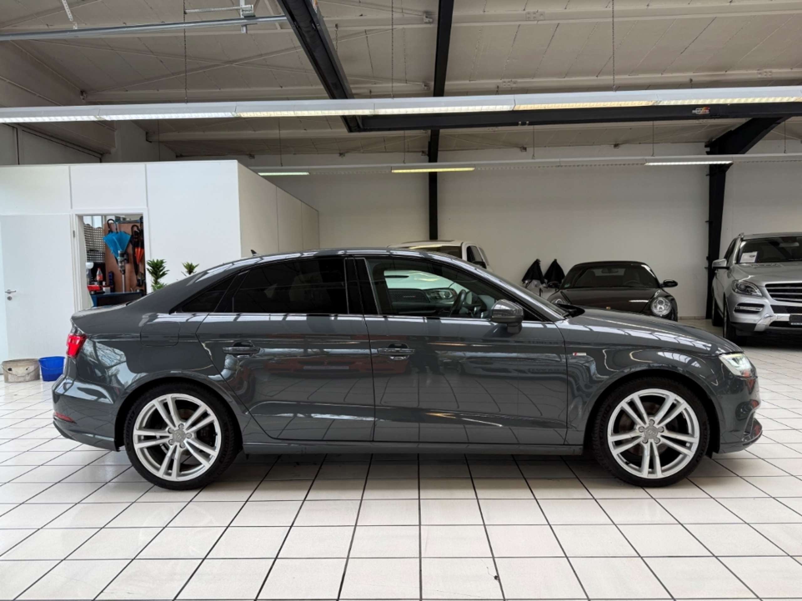 Audi - A3