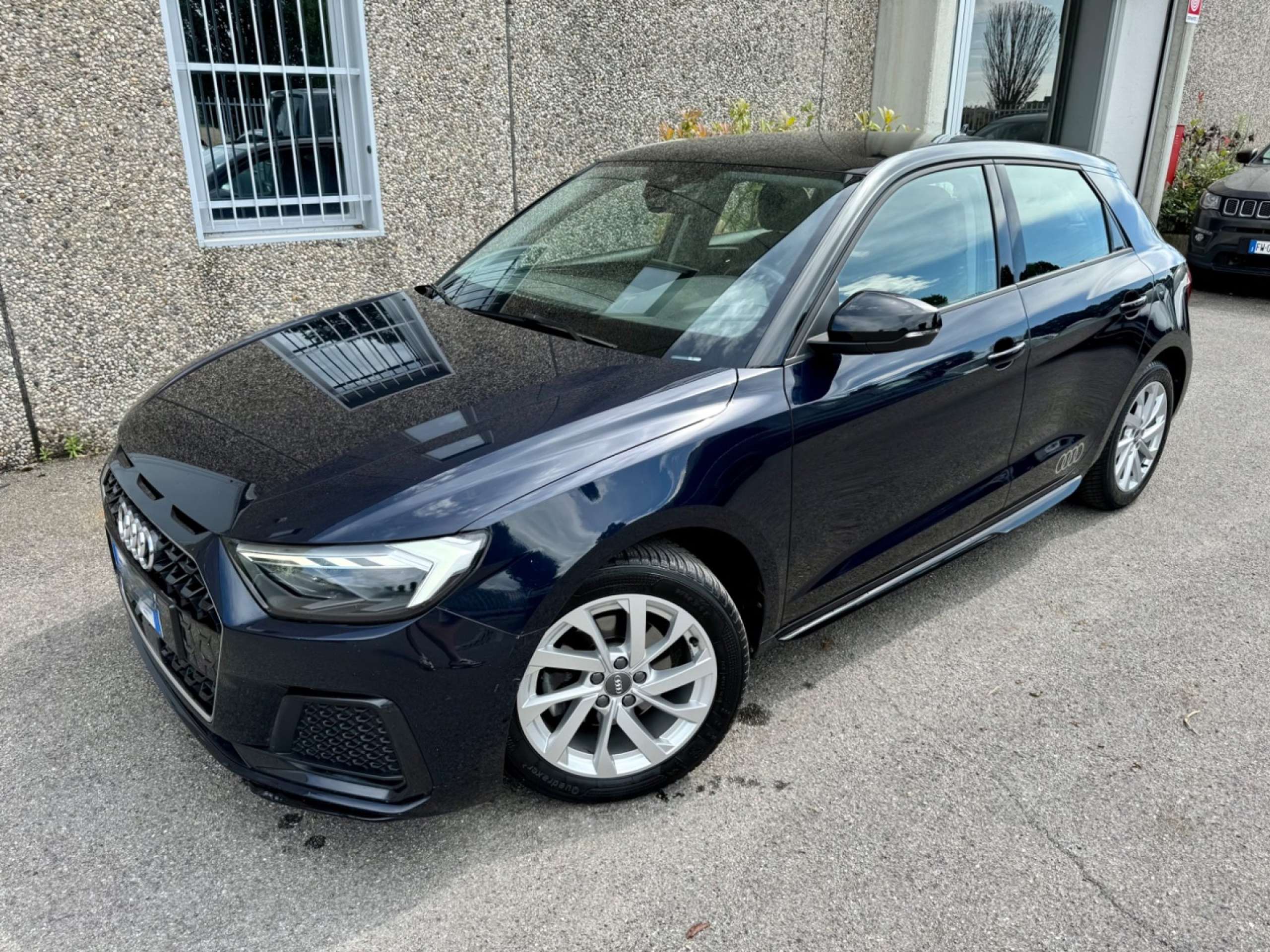 Audi - A1