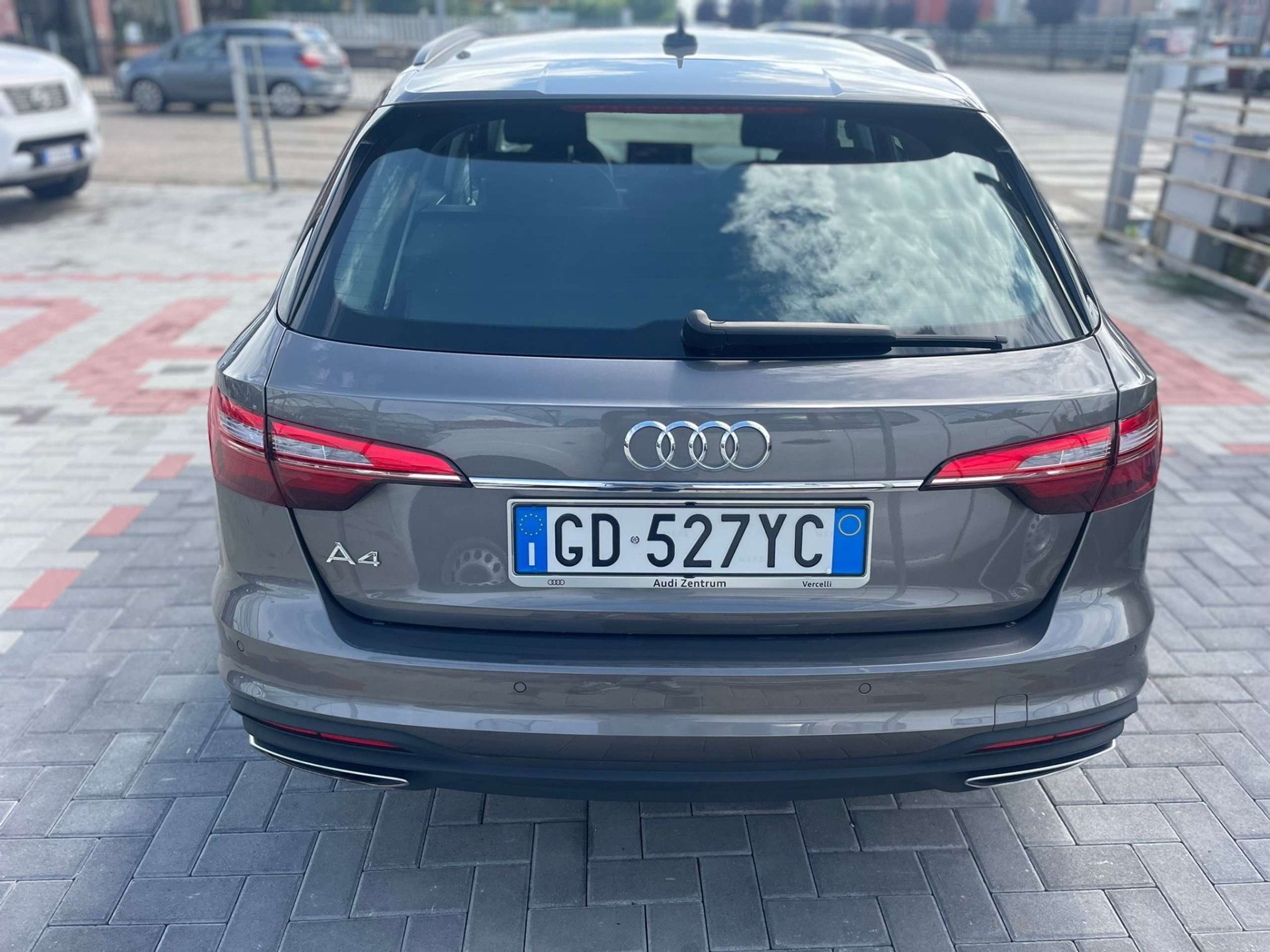 Audi - A4