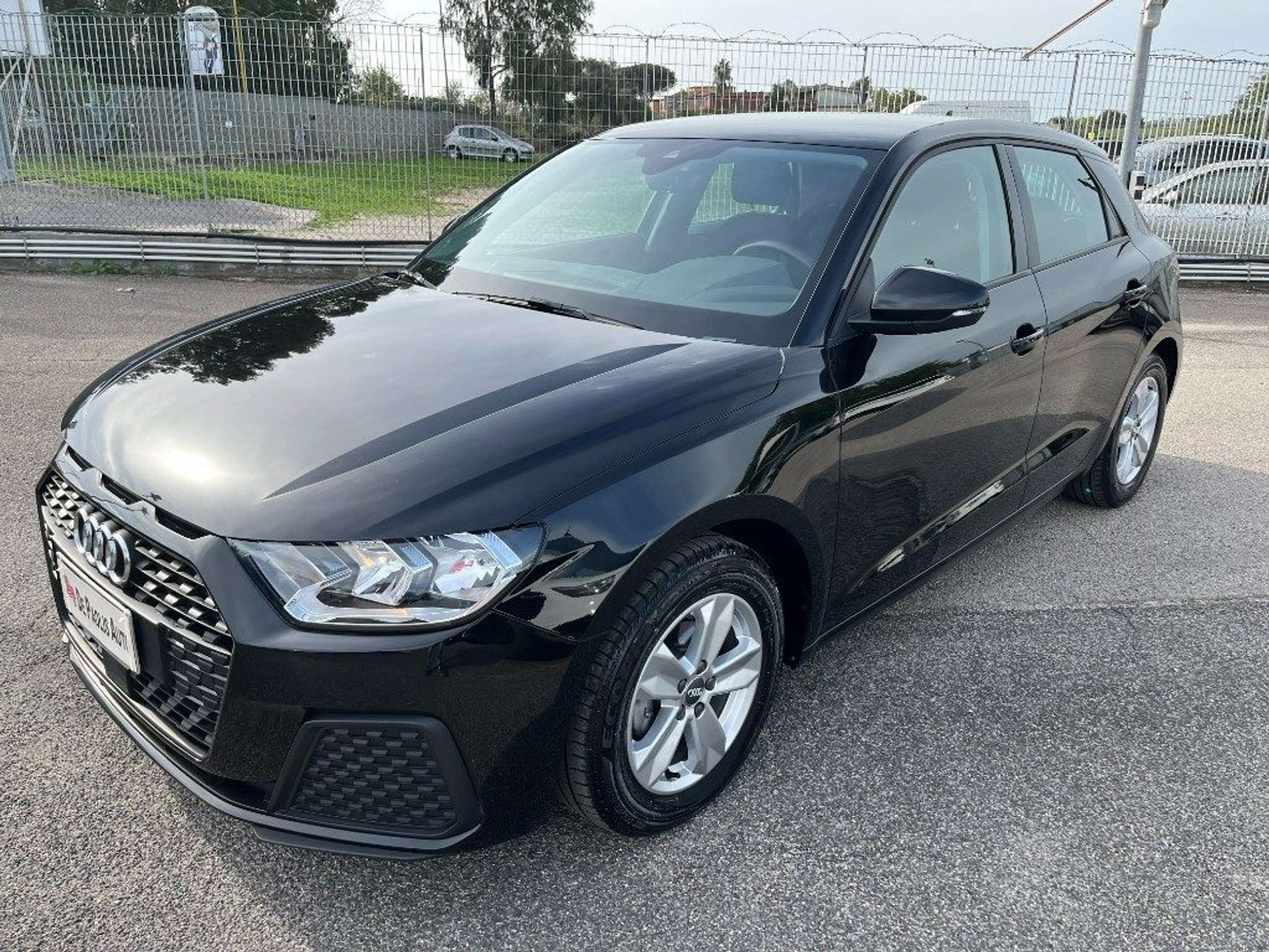 Audi - A1