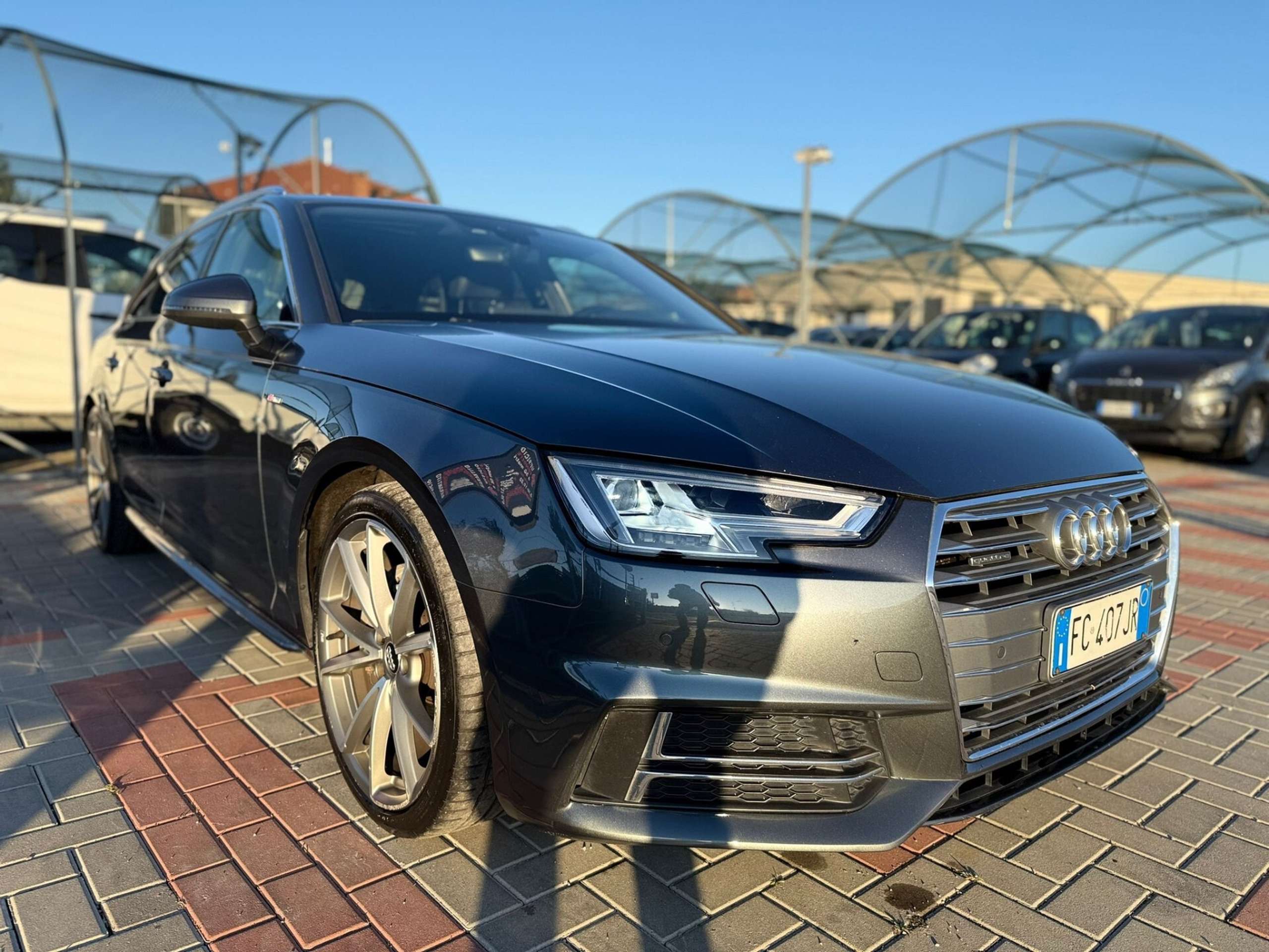 Audi - A4