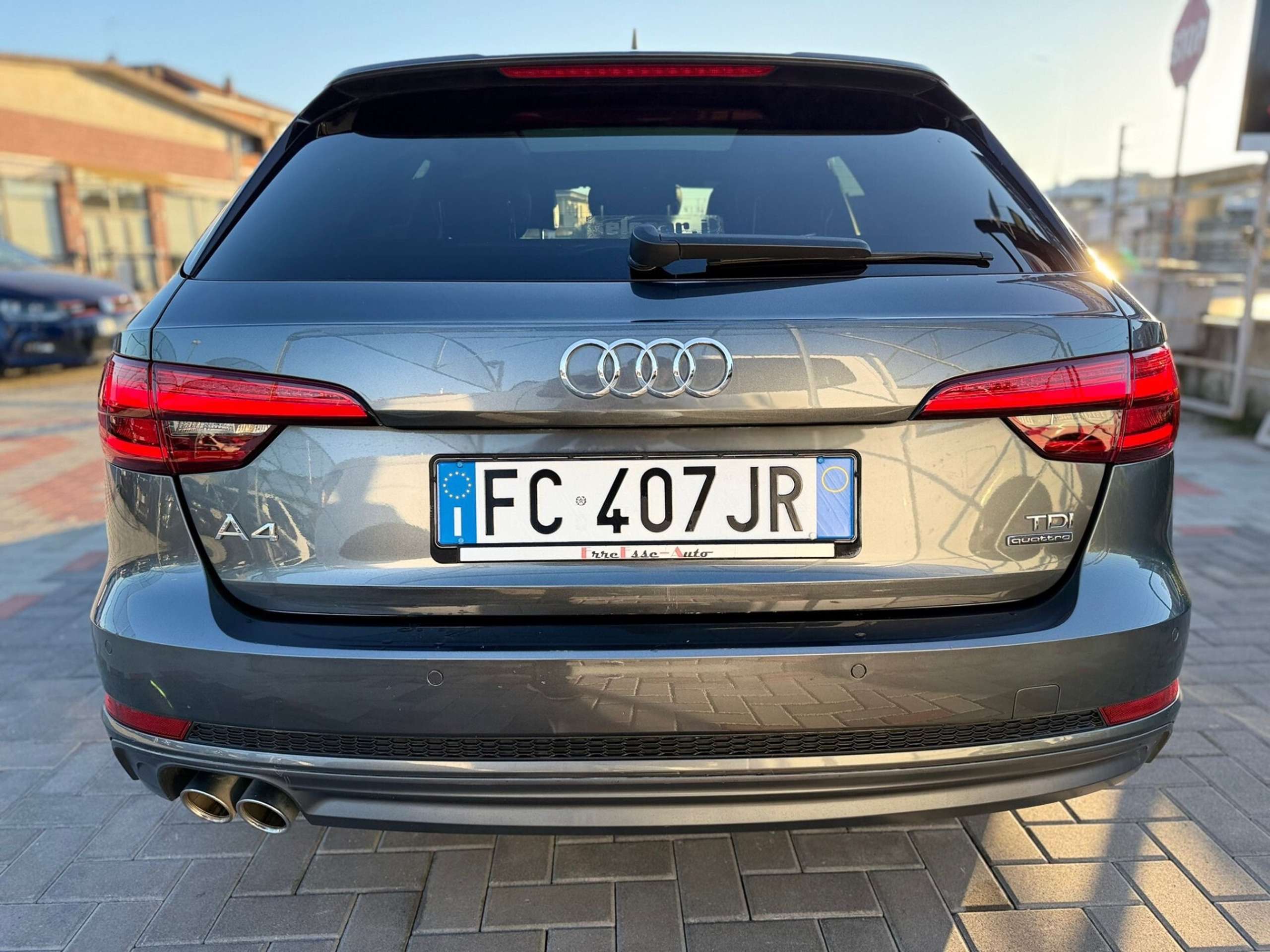 Audi - A4