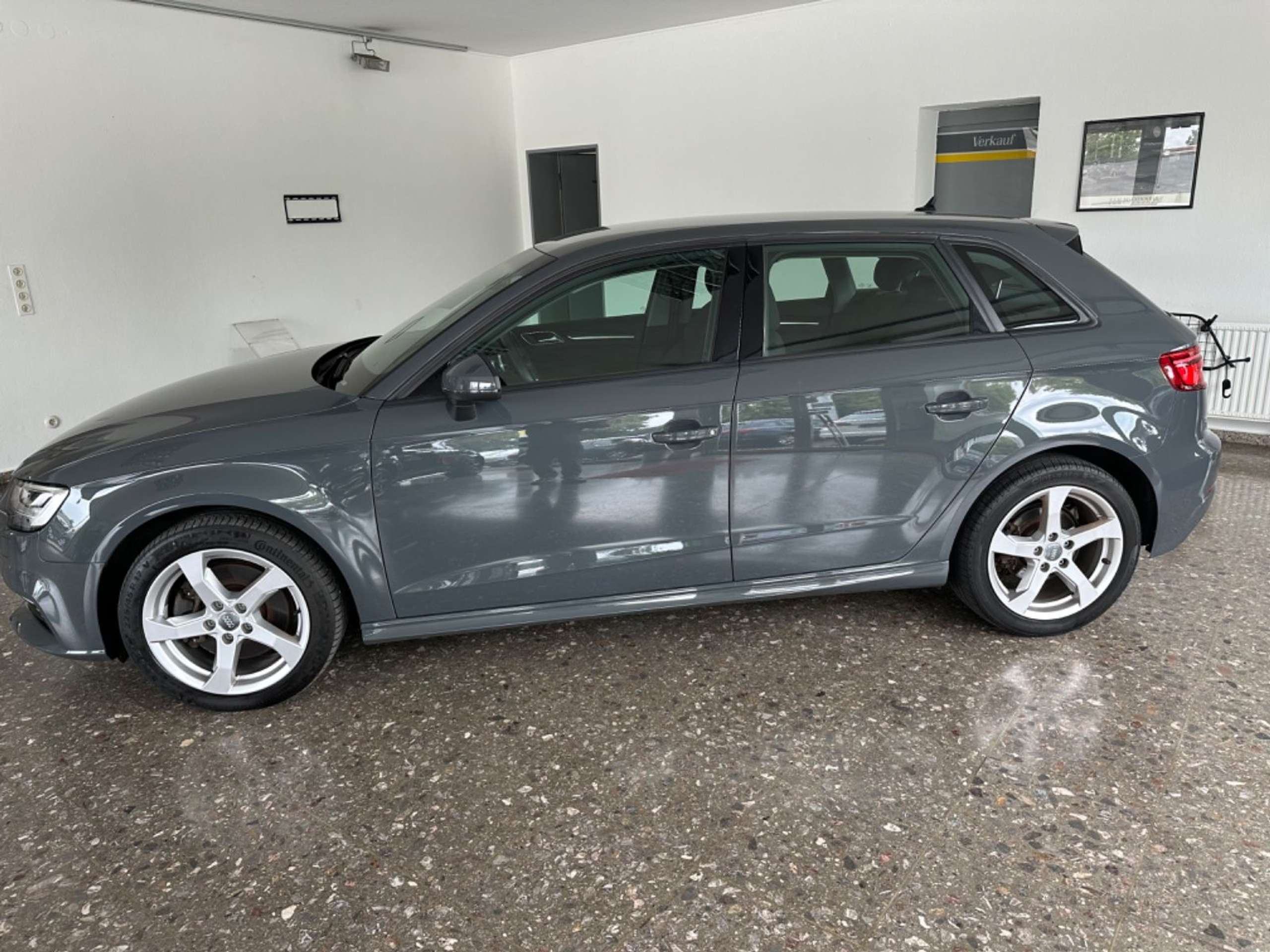 Audi - A3