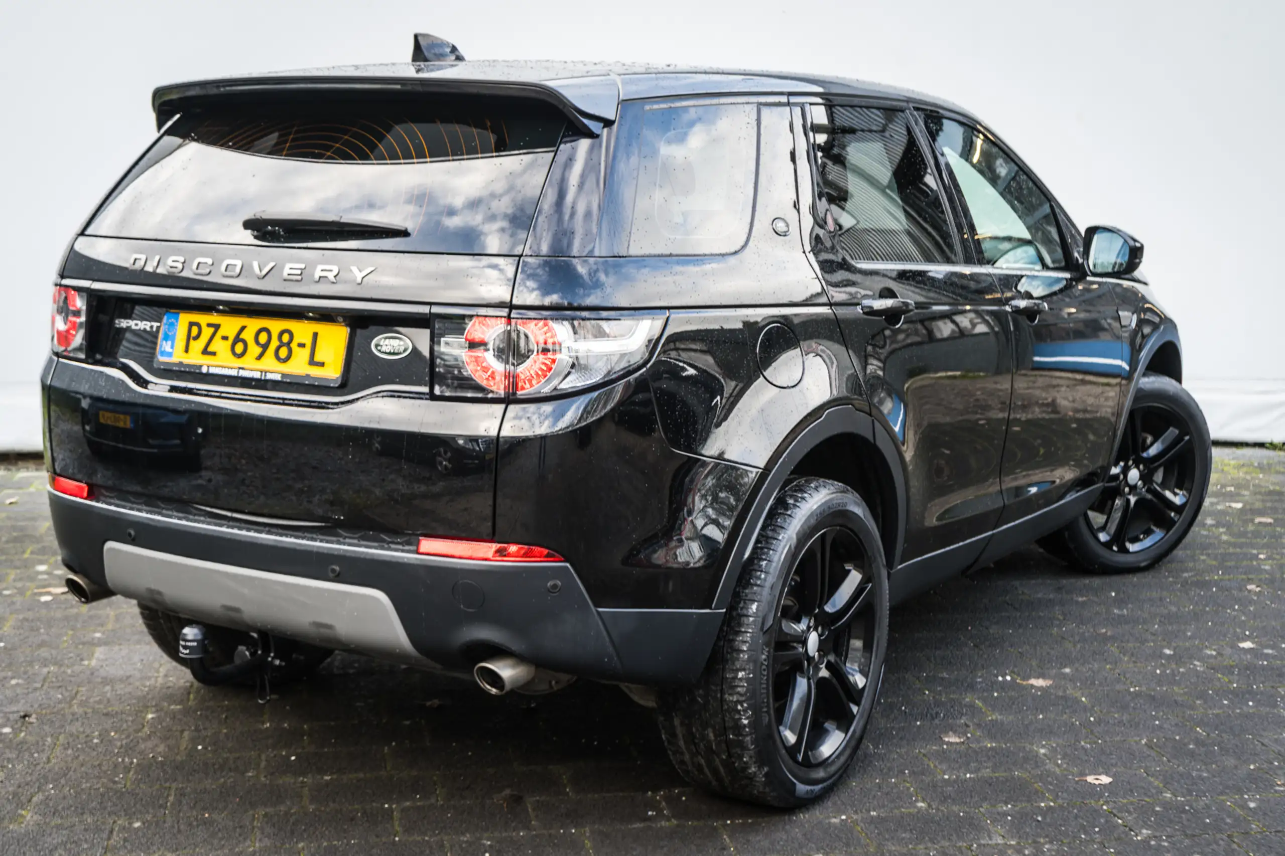 Land Rover - Discovery Sport