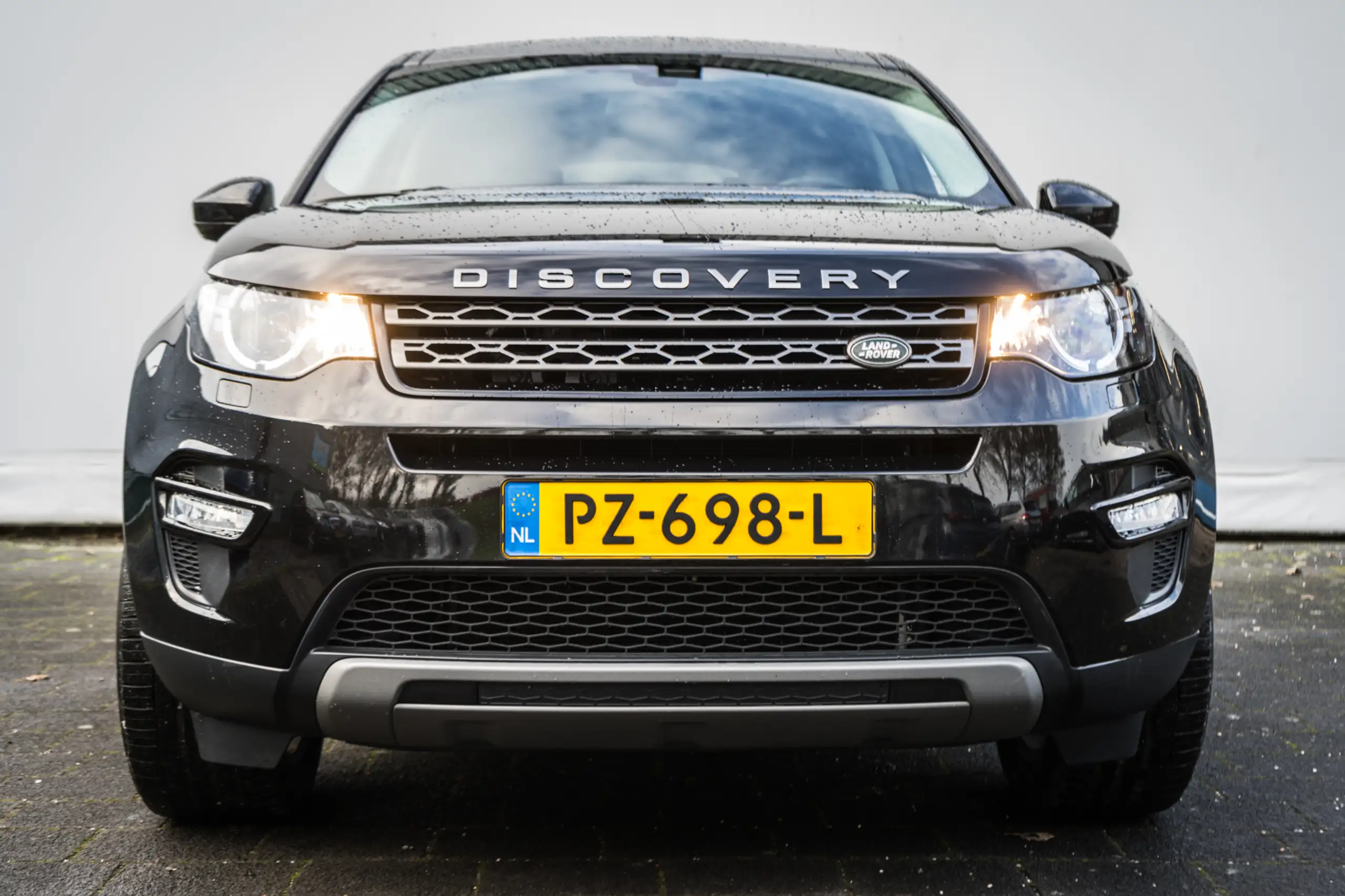 Land Rover - Discovery Sport