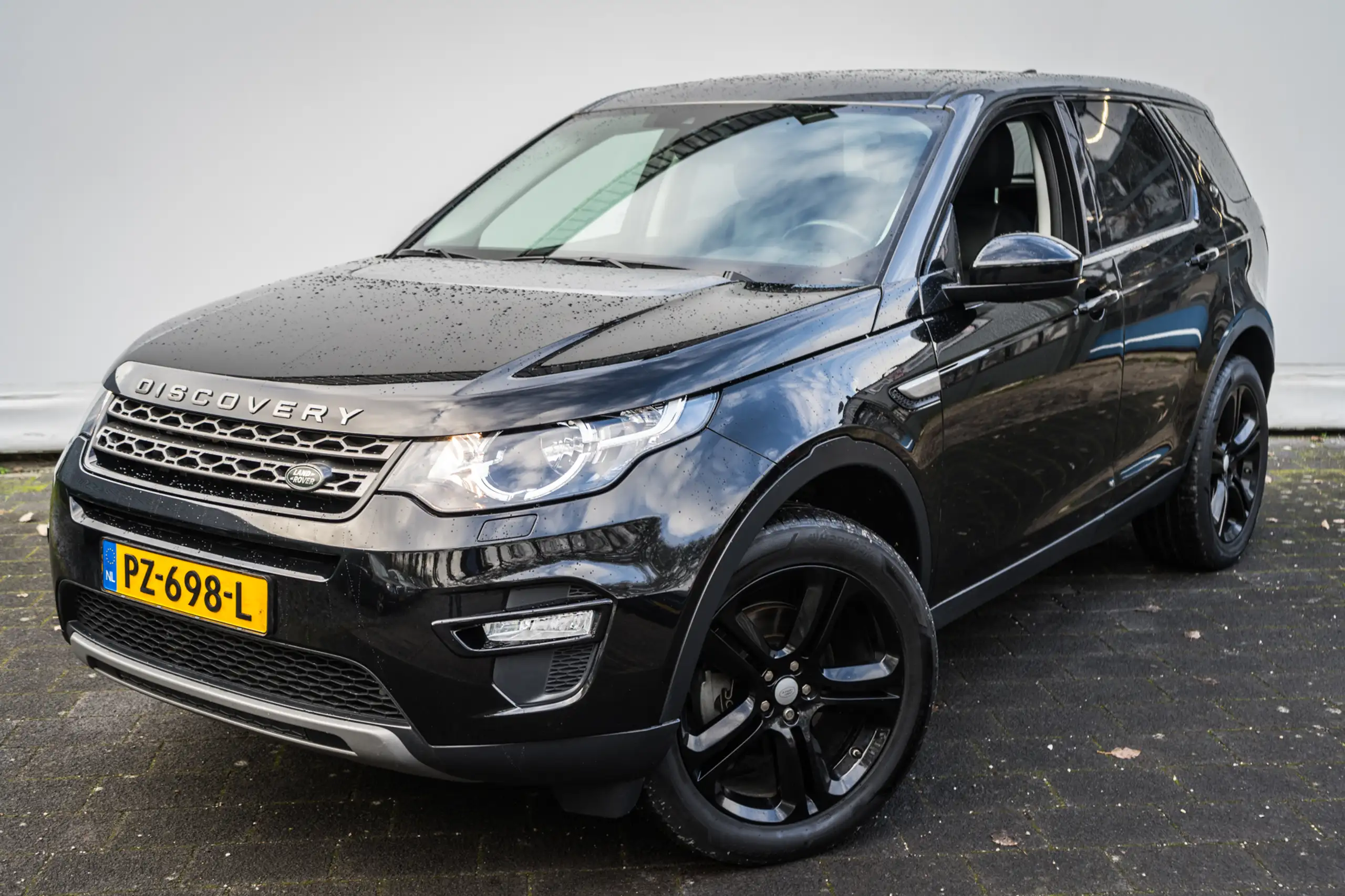 Land Rover - Discovery Sport