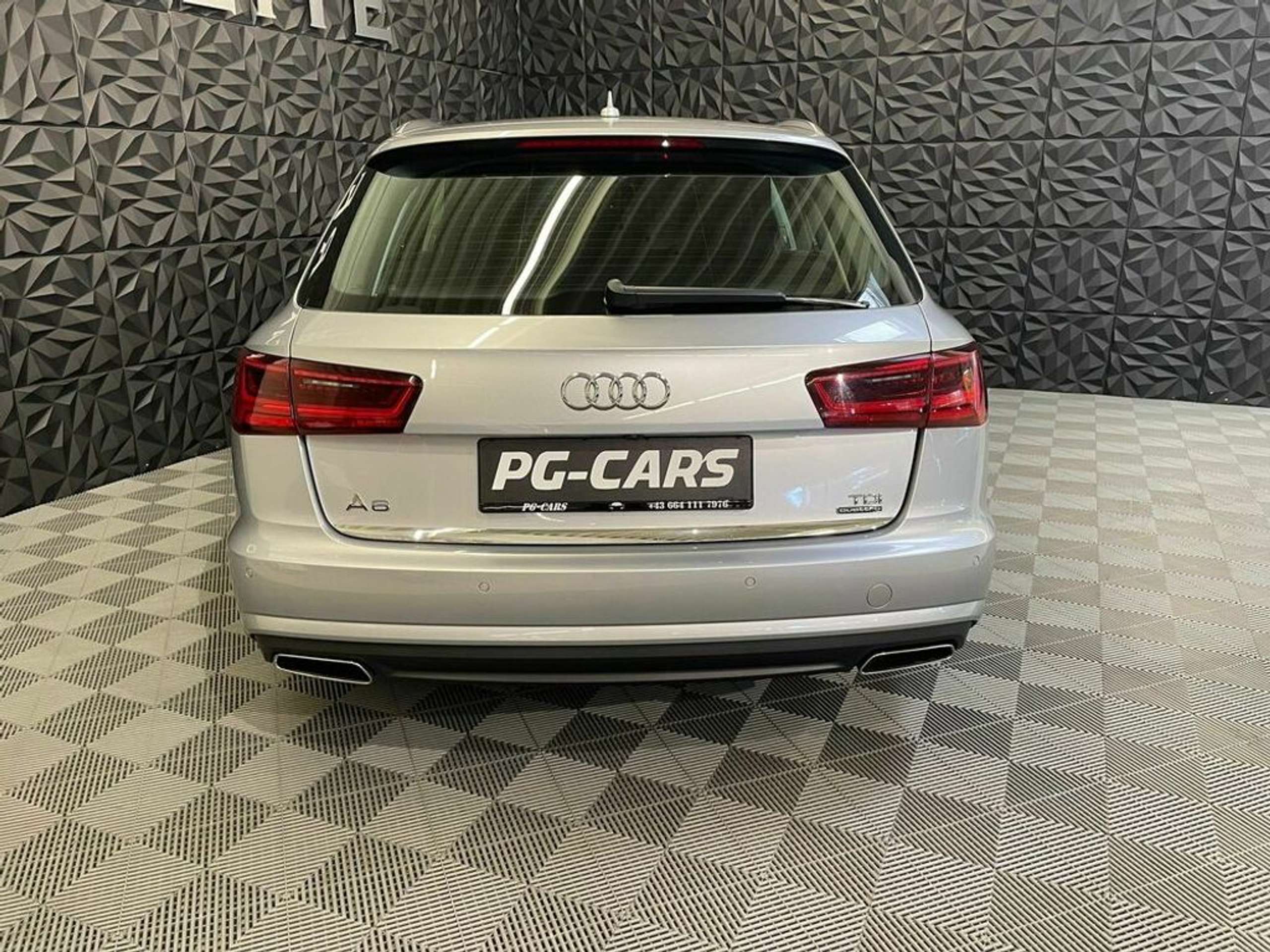 Audi - A6