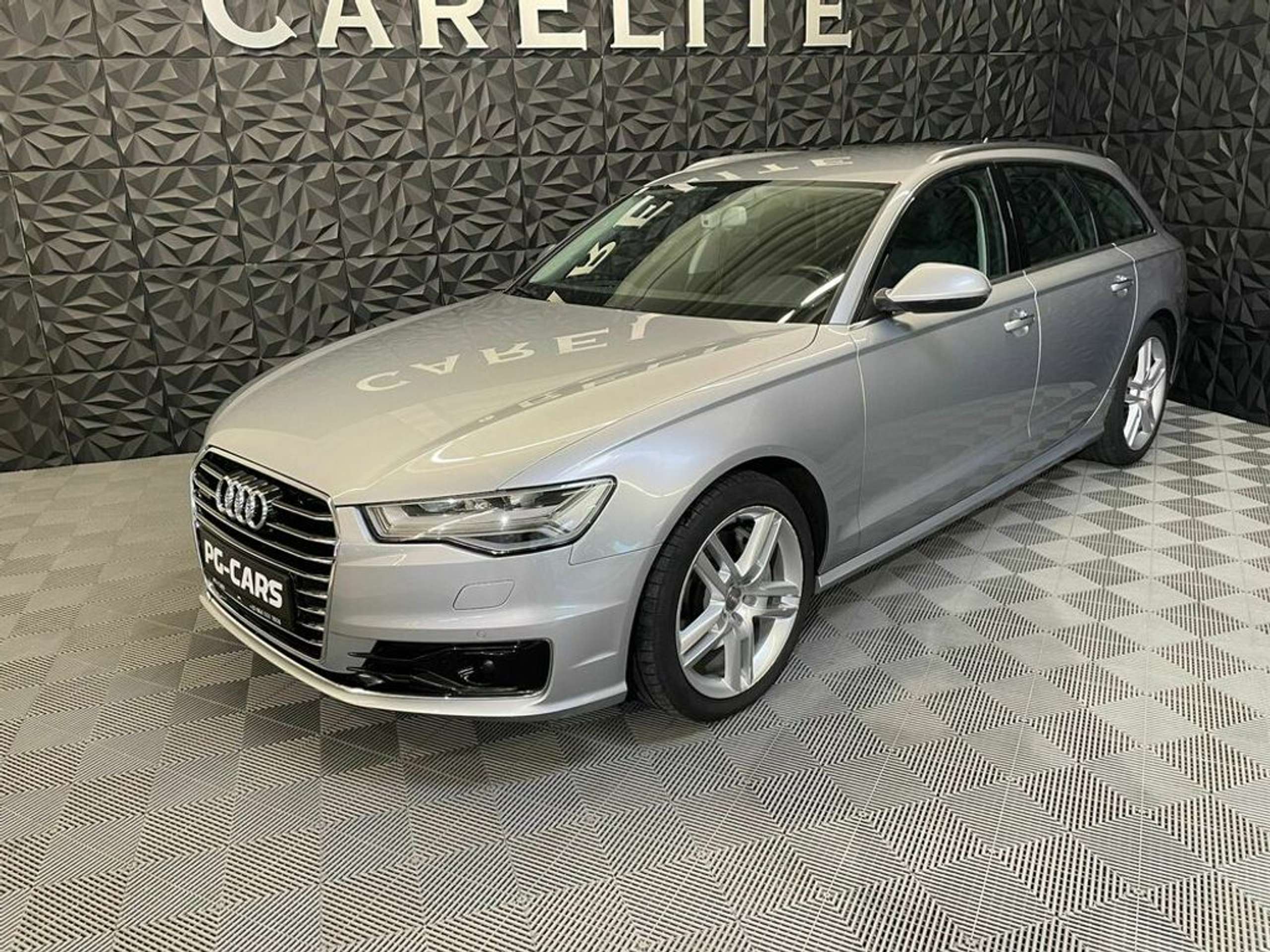 Audi - A6