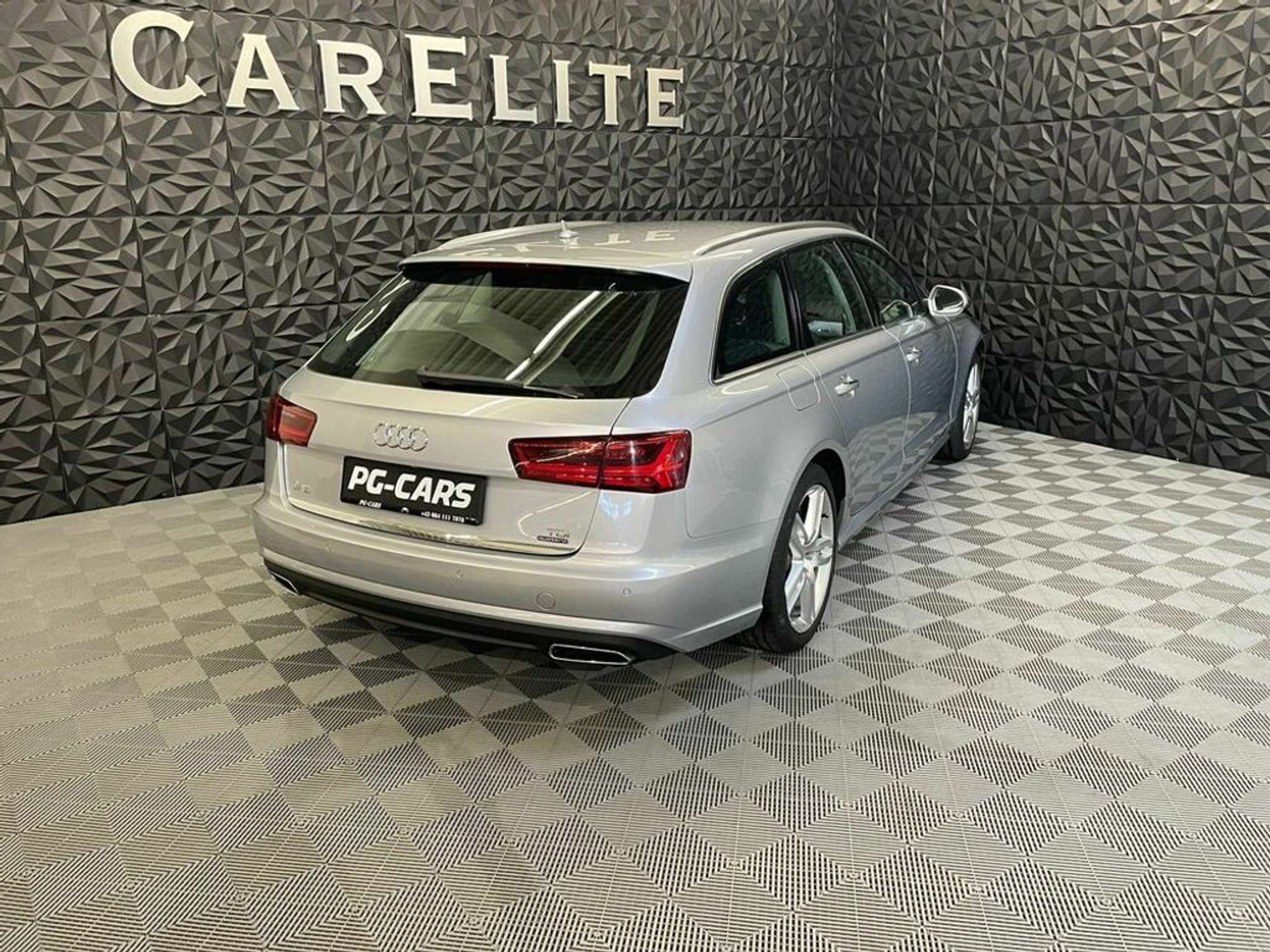 Audi - A6