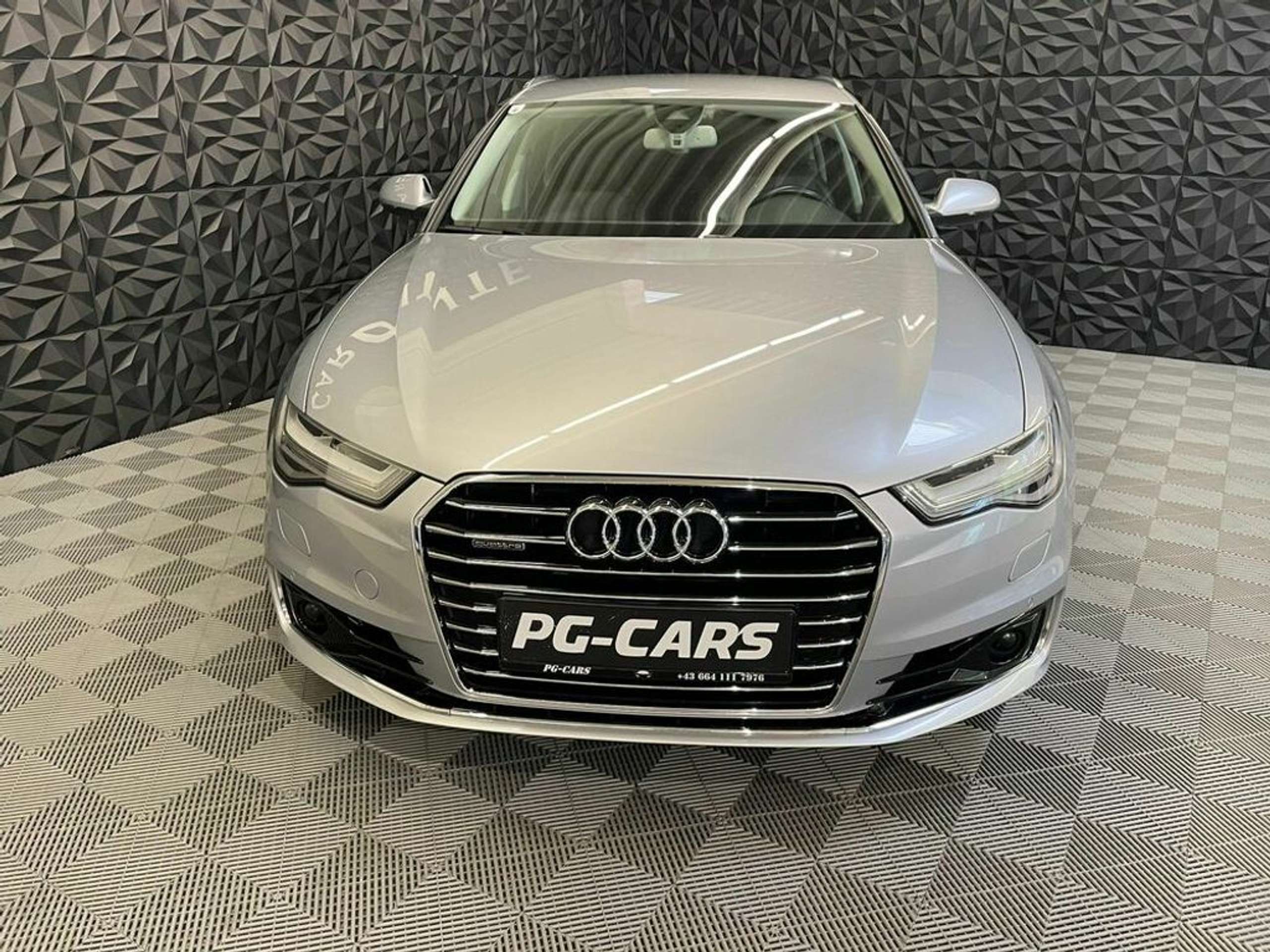 Audi - A6