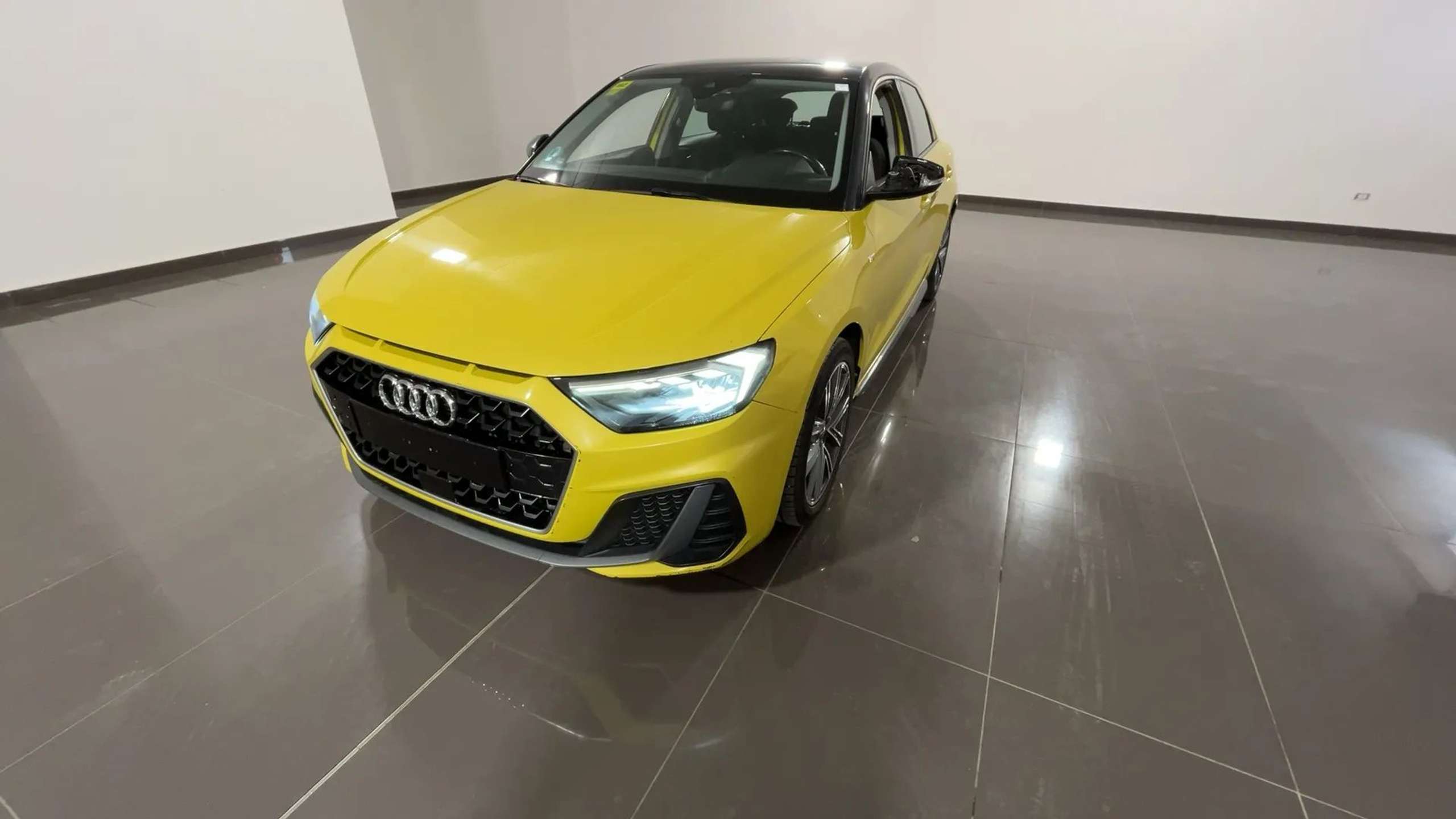 Audi - A1